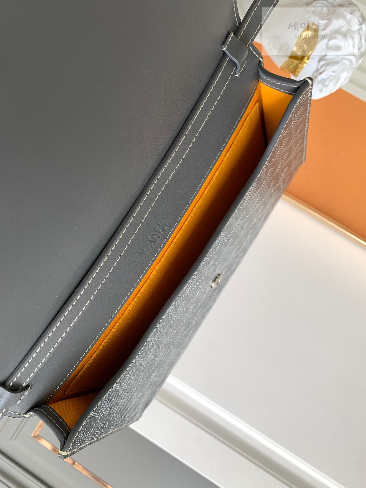 G O Y A R D Goyard Monte Carlo Clutch PM Bag 52번 이미지