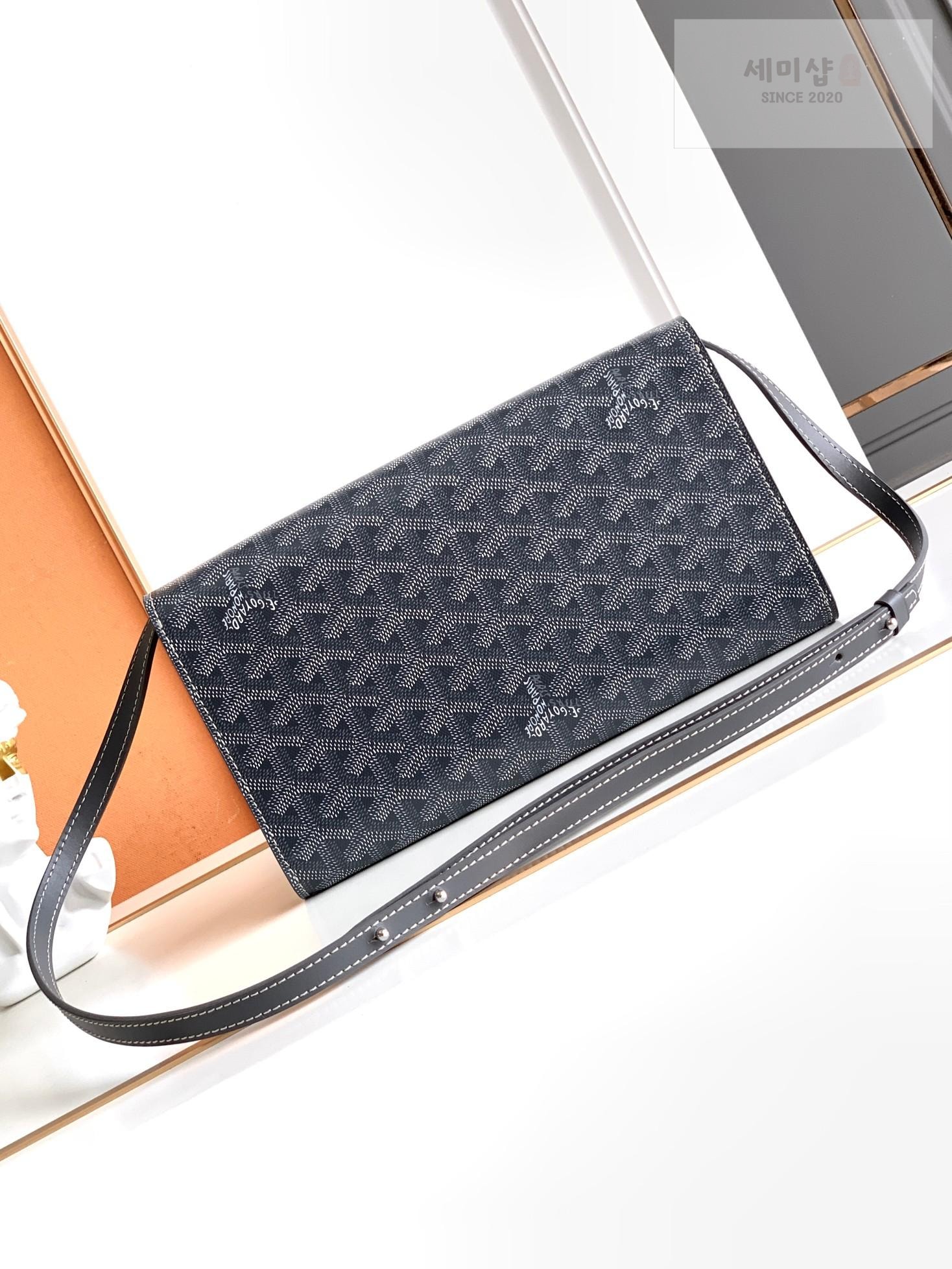 G O Y A R D Goyard Monte Carlo Clutch PM Bag 55번 이미지