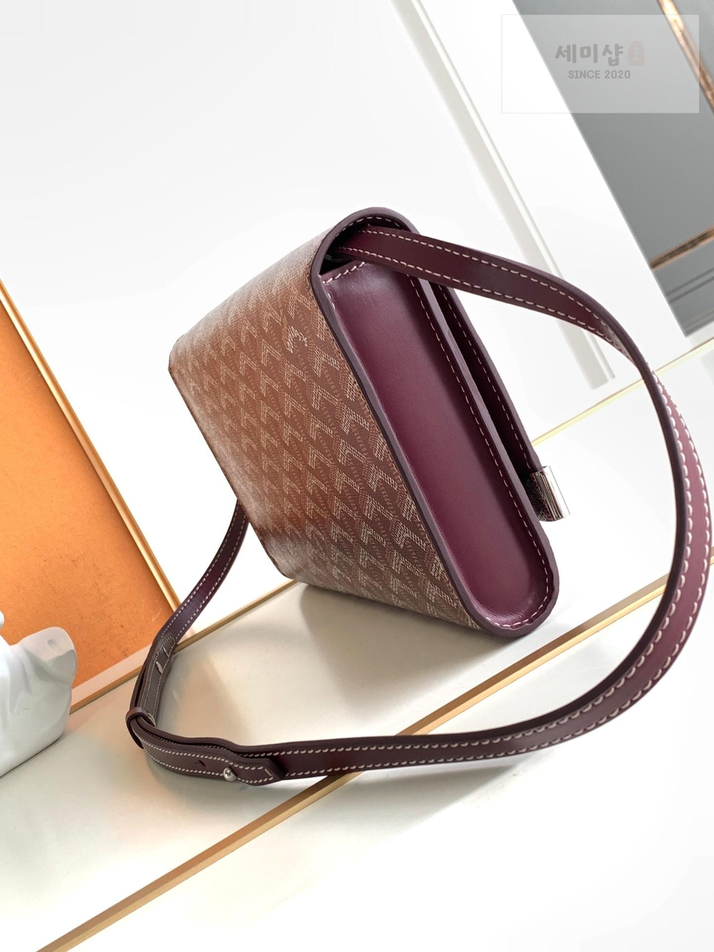 G O Y A R D Goyard Monte Carlo Clutch PM Bag 63번 이미지