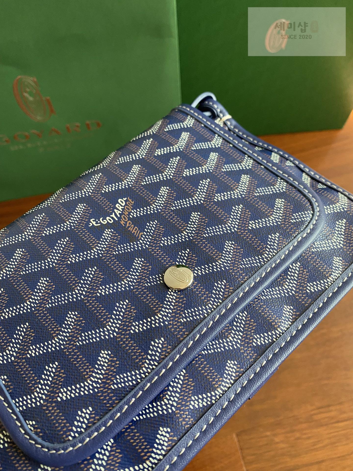 G O Y A R D Goyard Plume Wallet Bag 24번 이미지