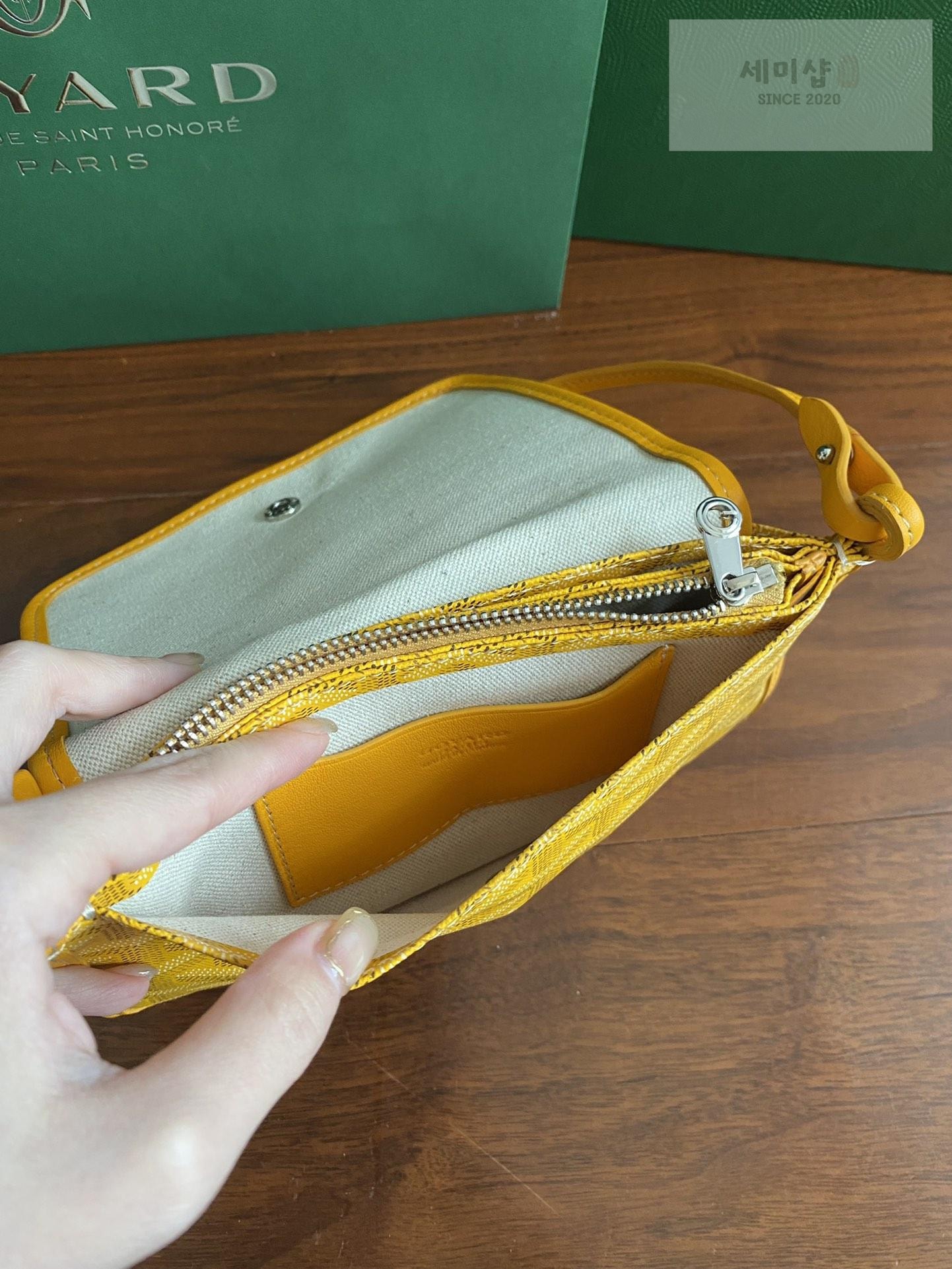 G O Y A R D Goyard Plume Wallet Bag 38번 이미지