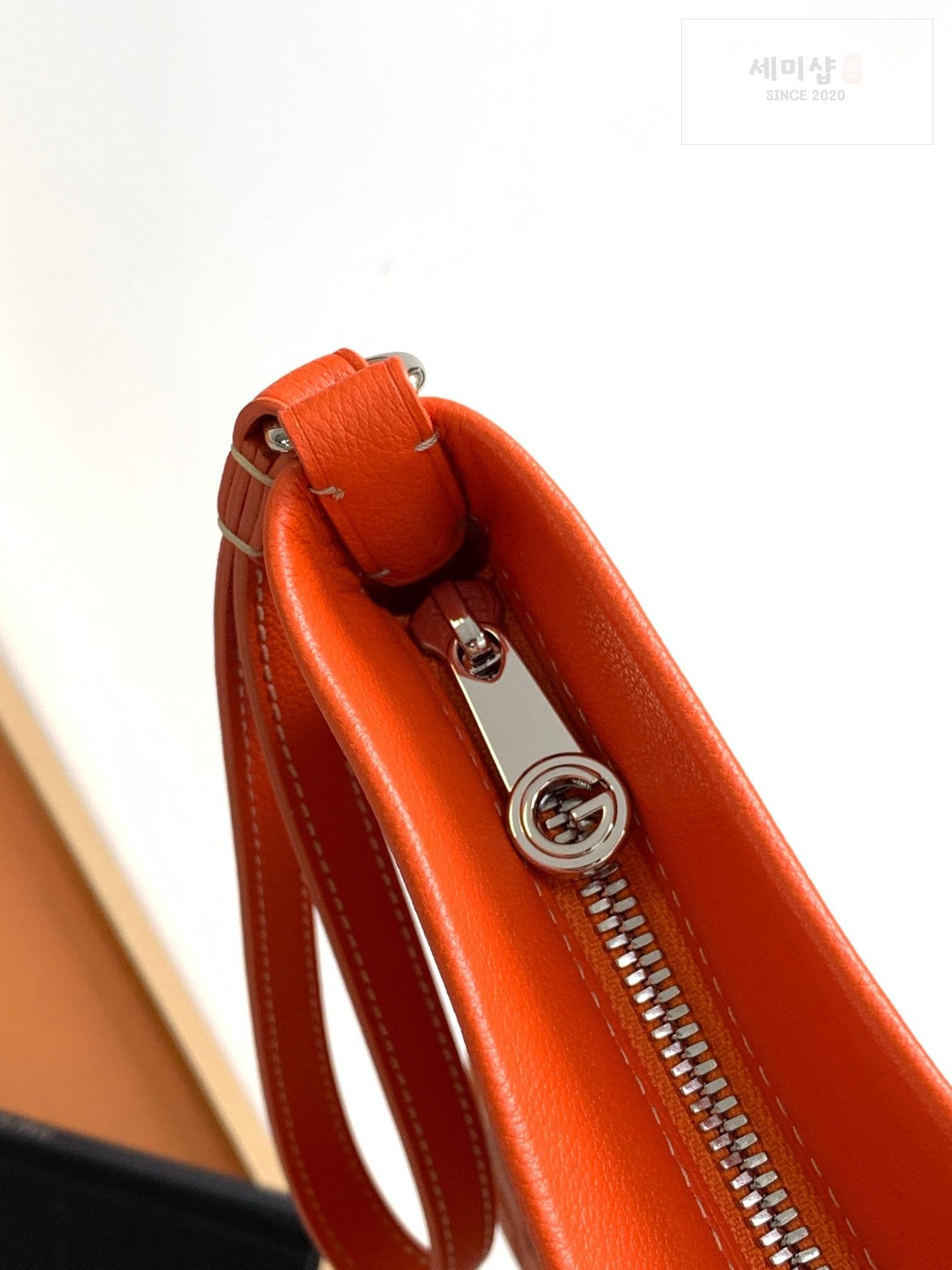 G O Y A R D Goyard Pochette Conti Bag 30번 이미지