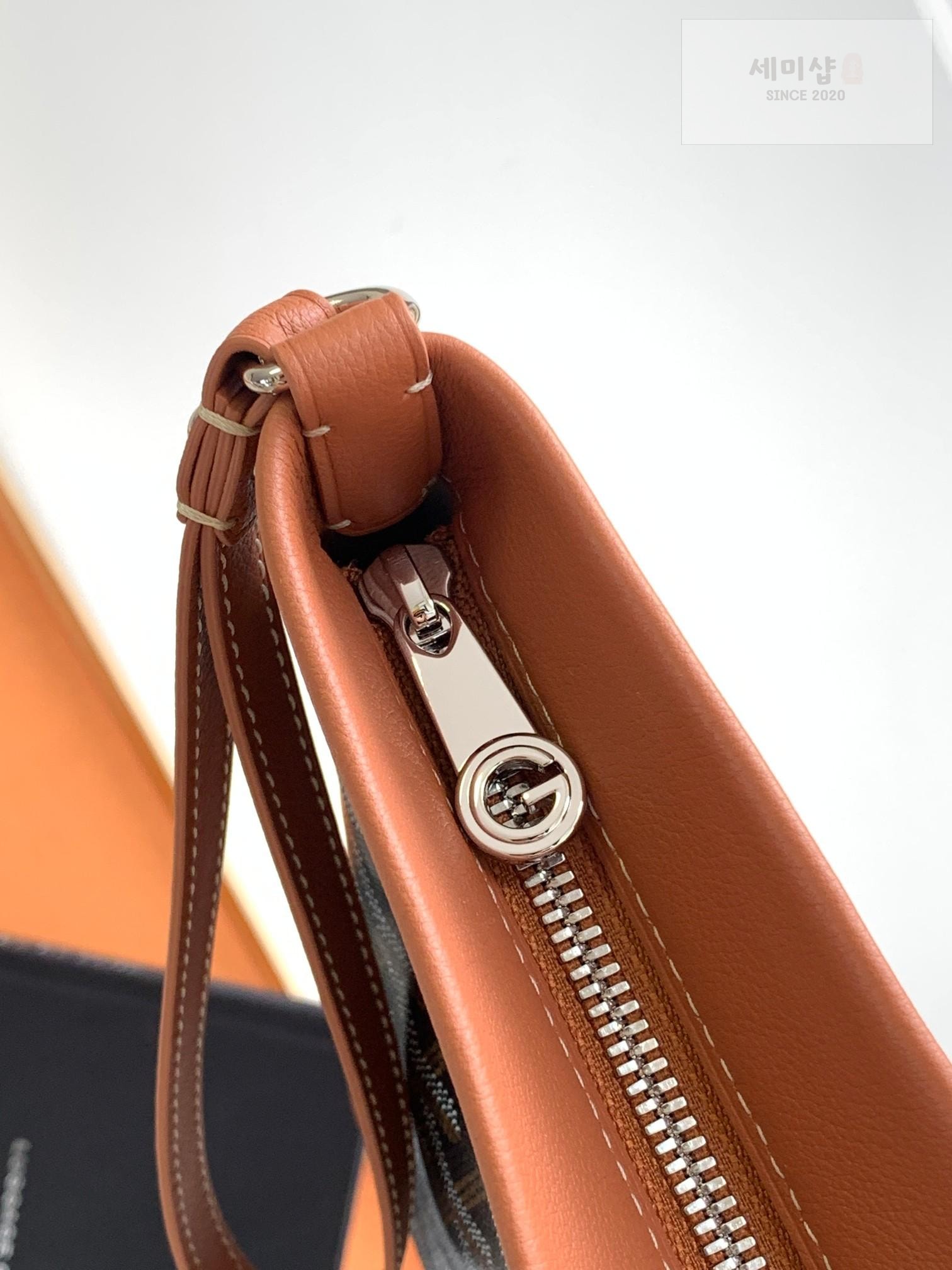 G O Y A R D Goyard Pochette Conti Bag 40번 이미지