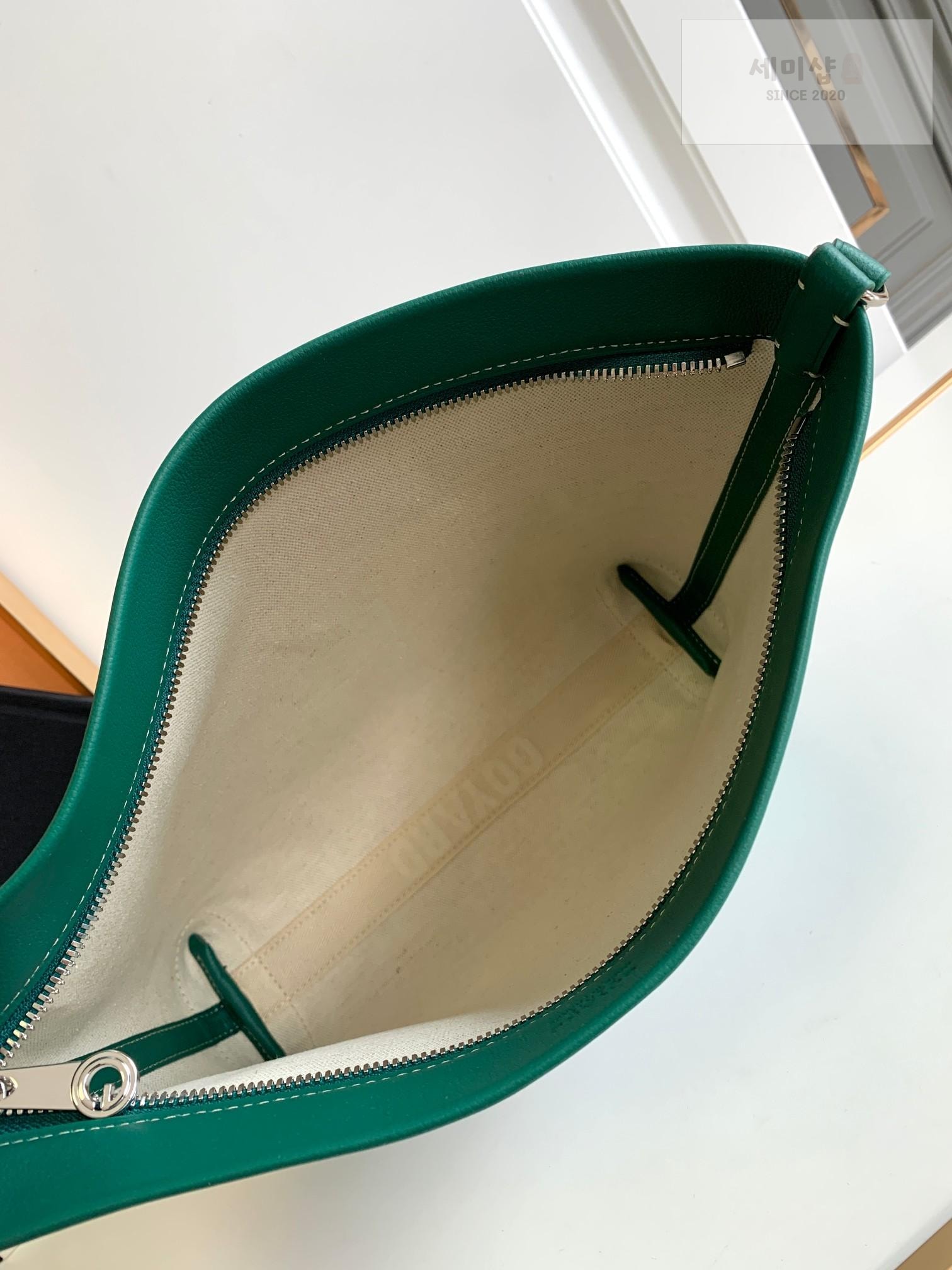 G O Y A R D Goyard Pochette Conti Bag 74번 이미지