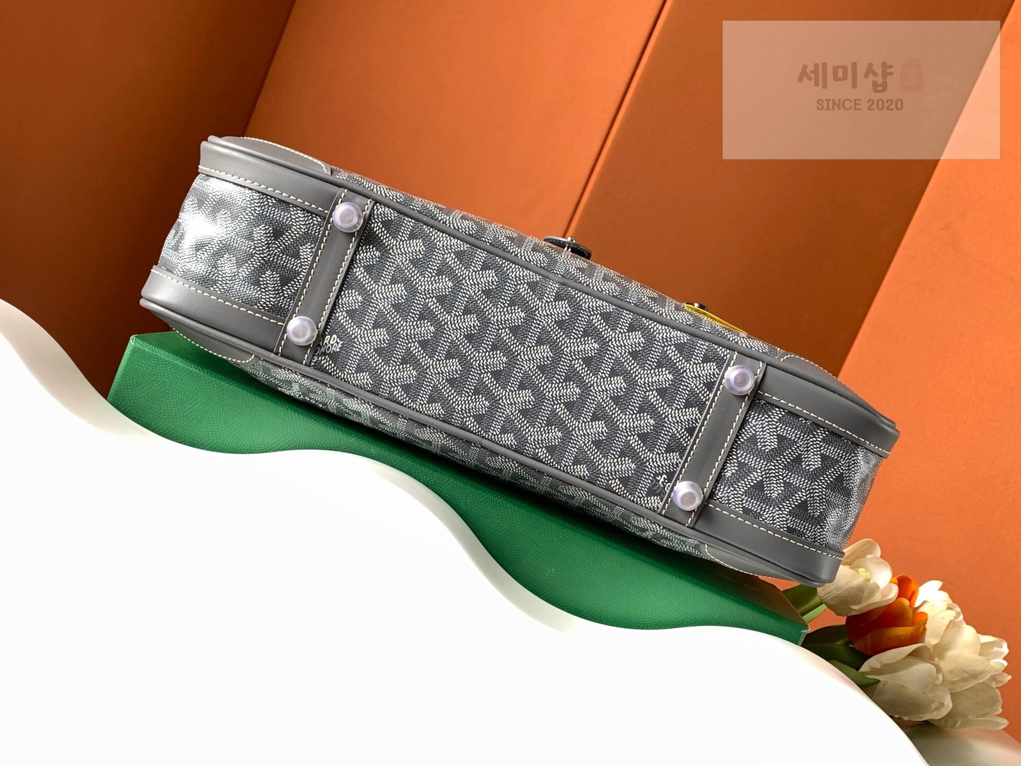 G O Y A R D Goyard Saint Martin Bag 52번 이미지