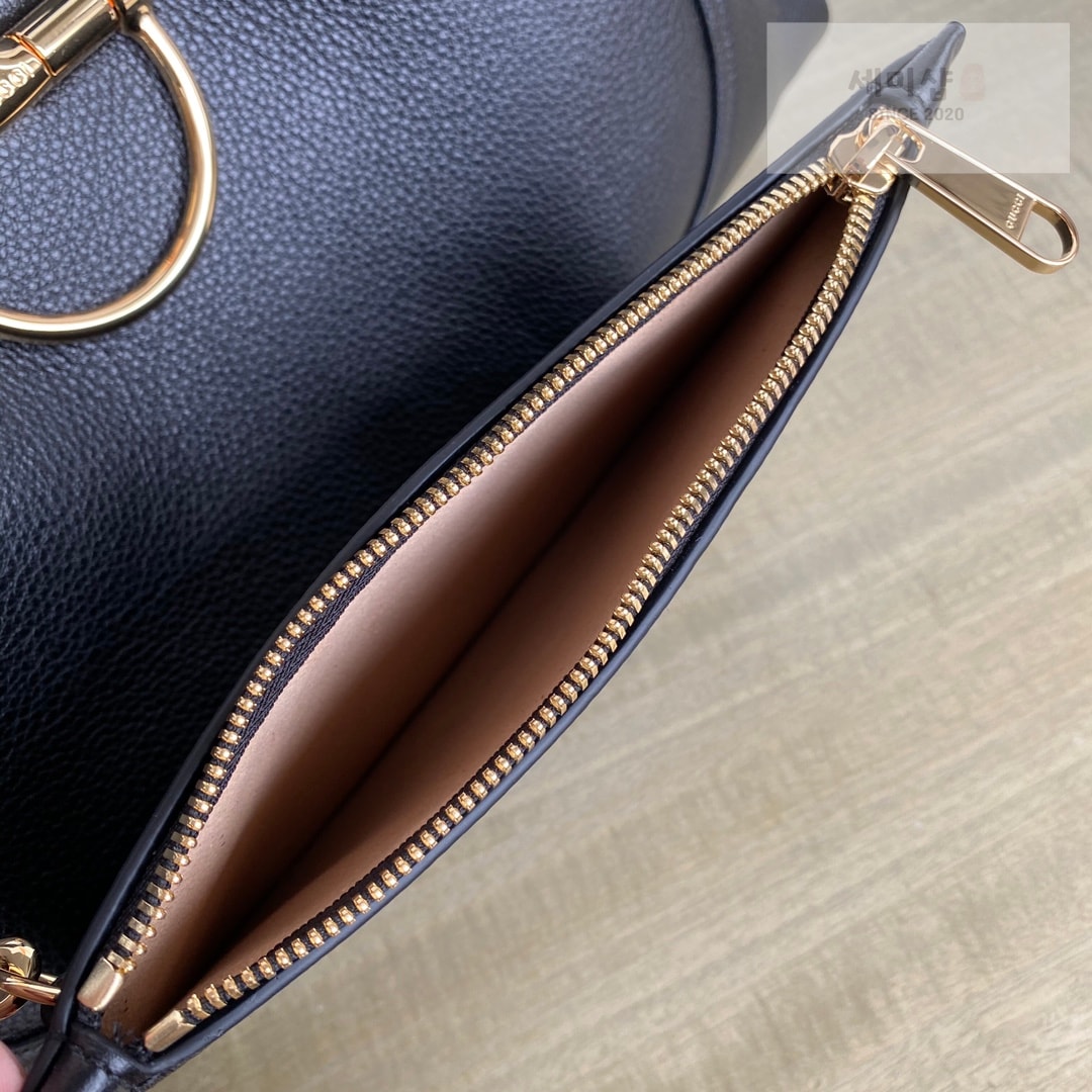 Gucci 구찌 소프트비트 맥시 숄더백 블랙 Bag 9번 이미지