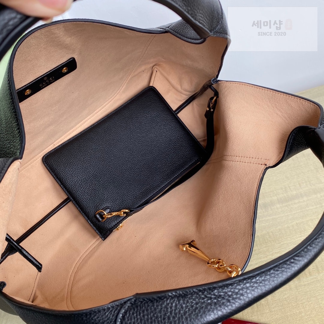 Gucci 구찌 소프트비트 맥시 숄더백 블랙 Bag 11번 이미지