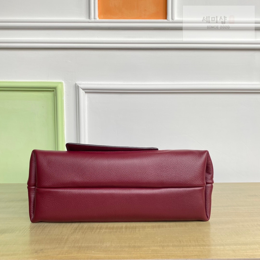 Gucci 구찌 소프트비트 맥시 숄더백 로소 앙코르 ( 버건디 ) Bag 4번 이미지