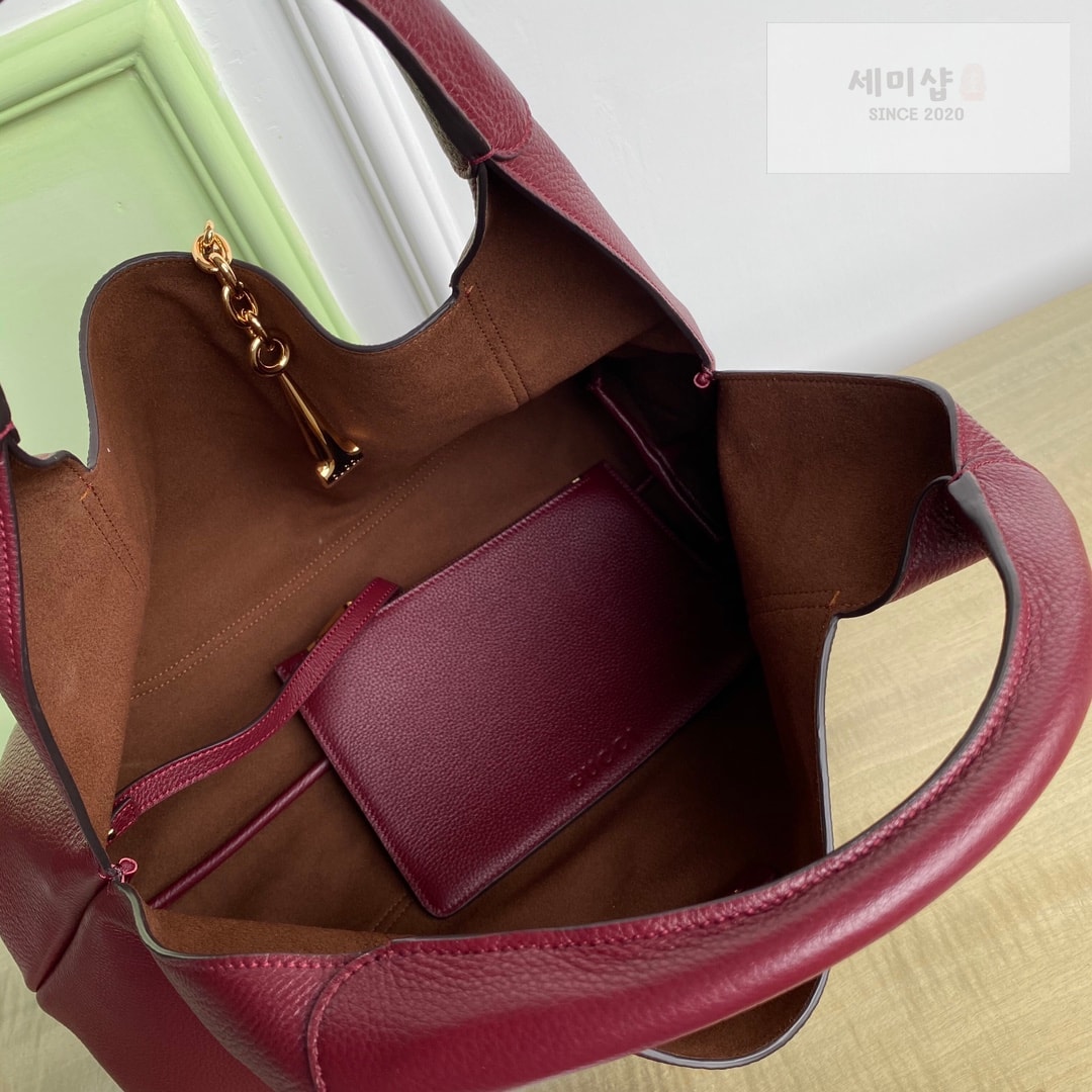 Gucci 구찌 소프트비트 맥시 숄더백 로소 앙코르 ( 버건디 ) Bag 13번 이미지