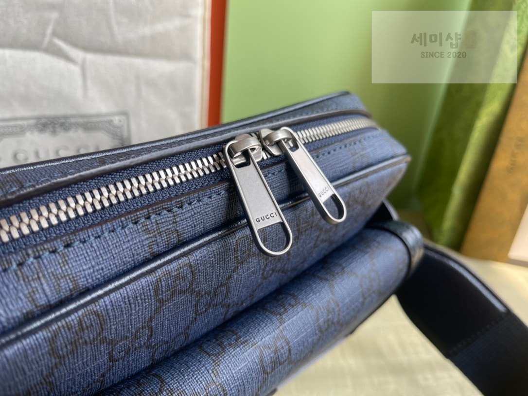 Gucci 구찌 GG 수프림 미디엄 메신저백 블랙 그레이 캔버스 Bag 5번 이미지