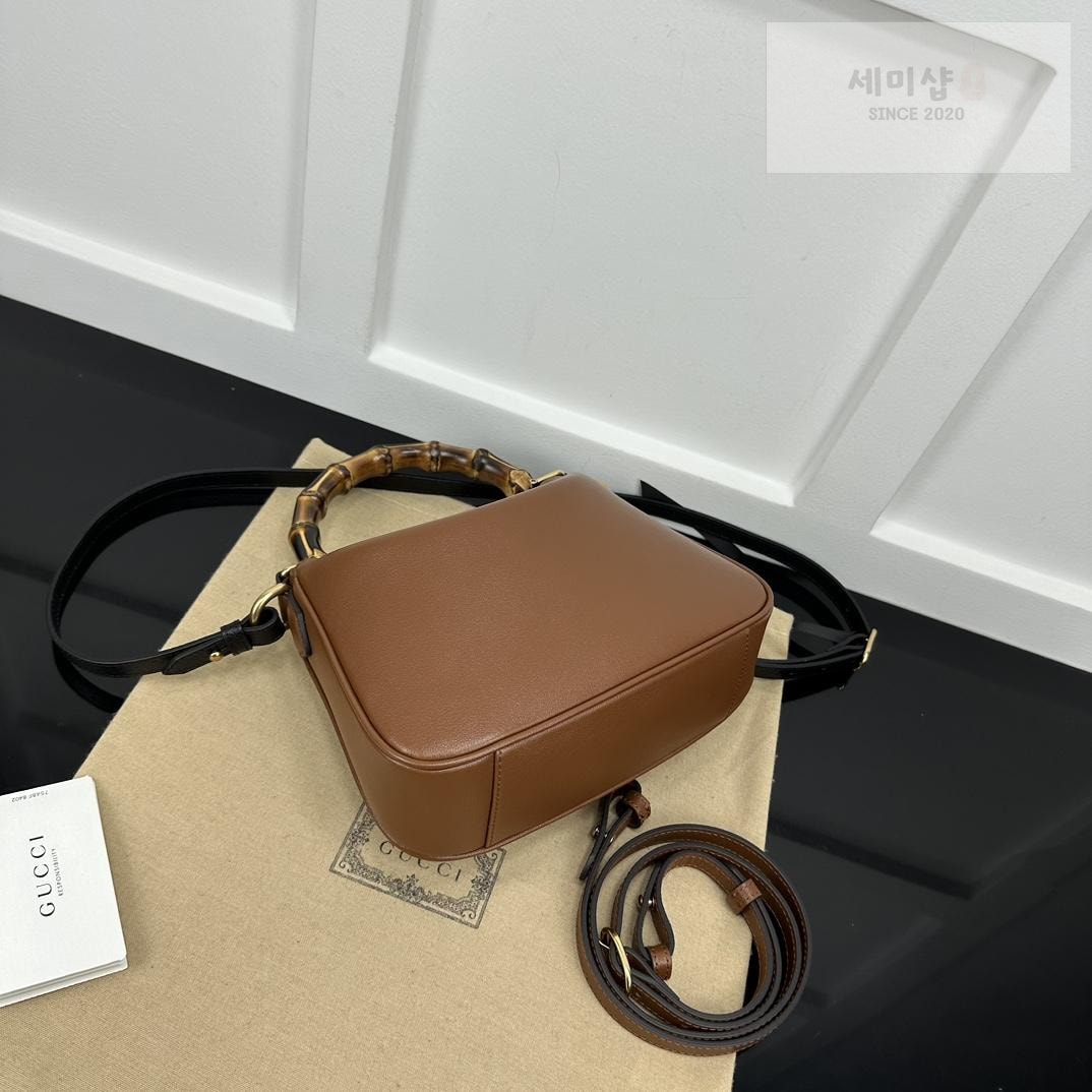 Gucci Gucci Diana Shoulder Bag 5번 이미지