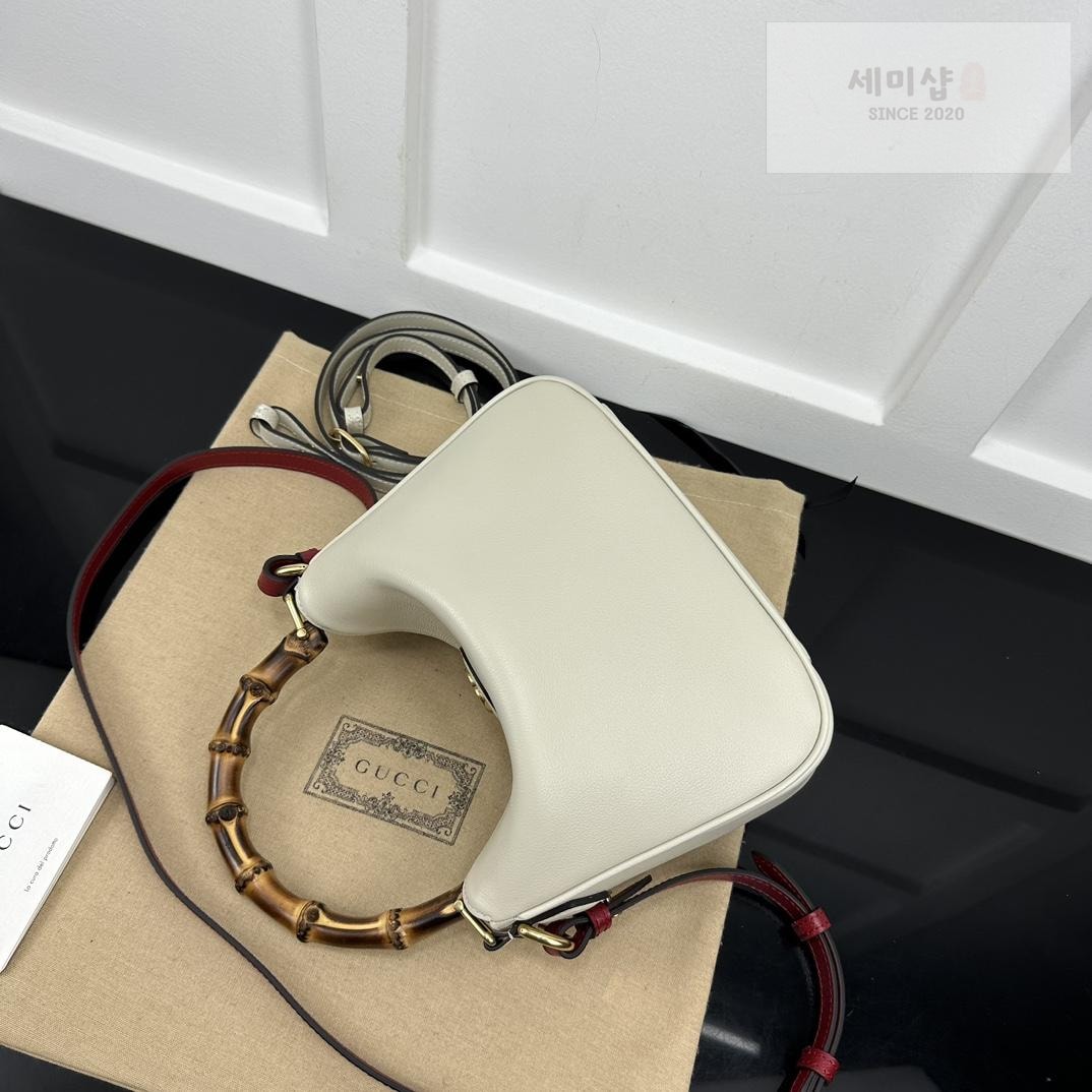 Gucci Gucci Diana Shoulder Bag 12번 이미지