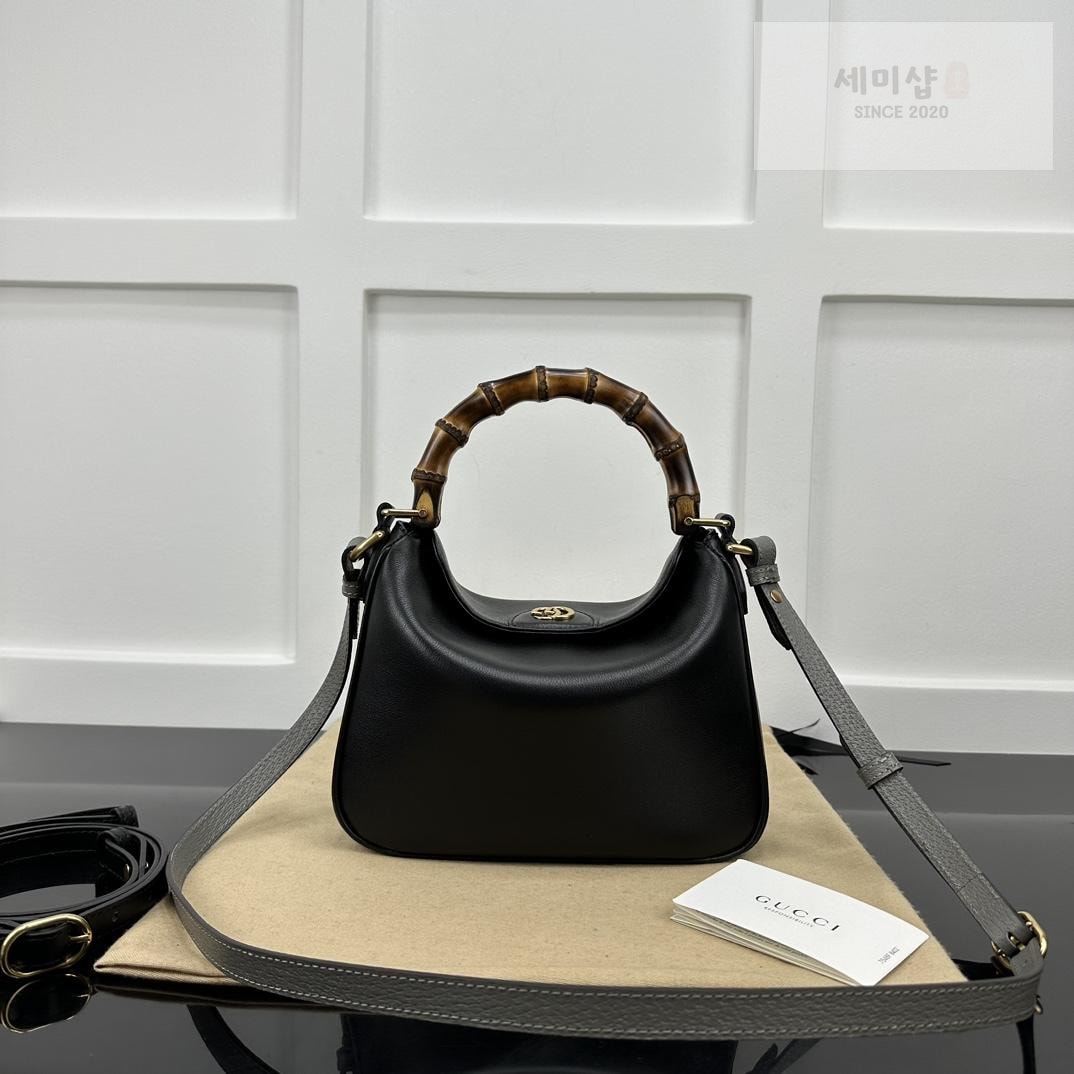 Gucci Gucci Diana Shoulder Bag 25번 이미지