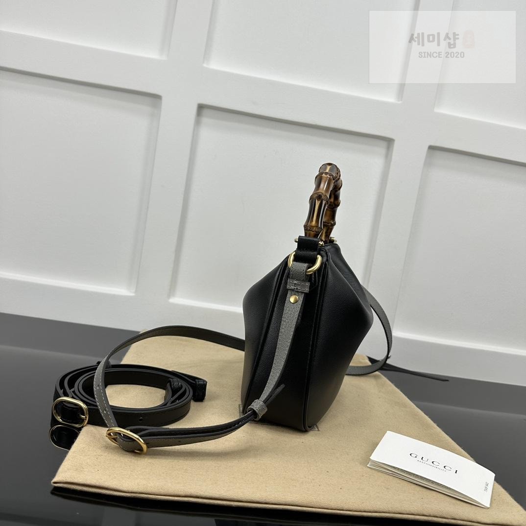 Gucci Gucci Diana Shoulder Bag 26번 이미지