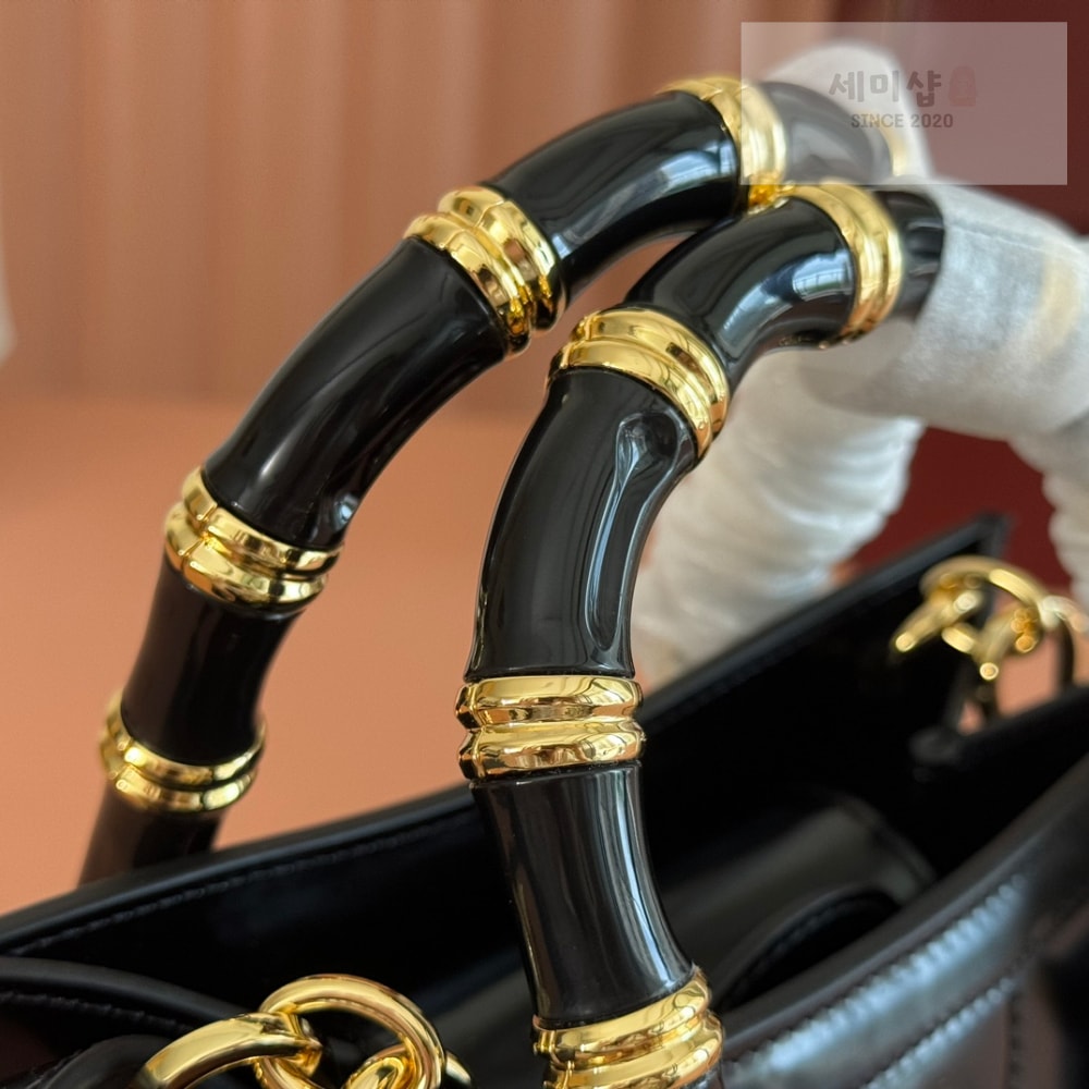 Gucci Gucci Diana Small Tote Bag 21번 이미지