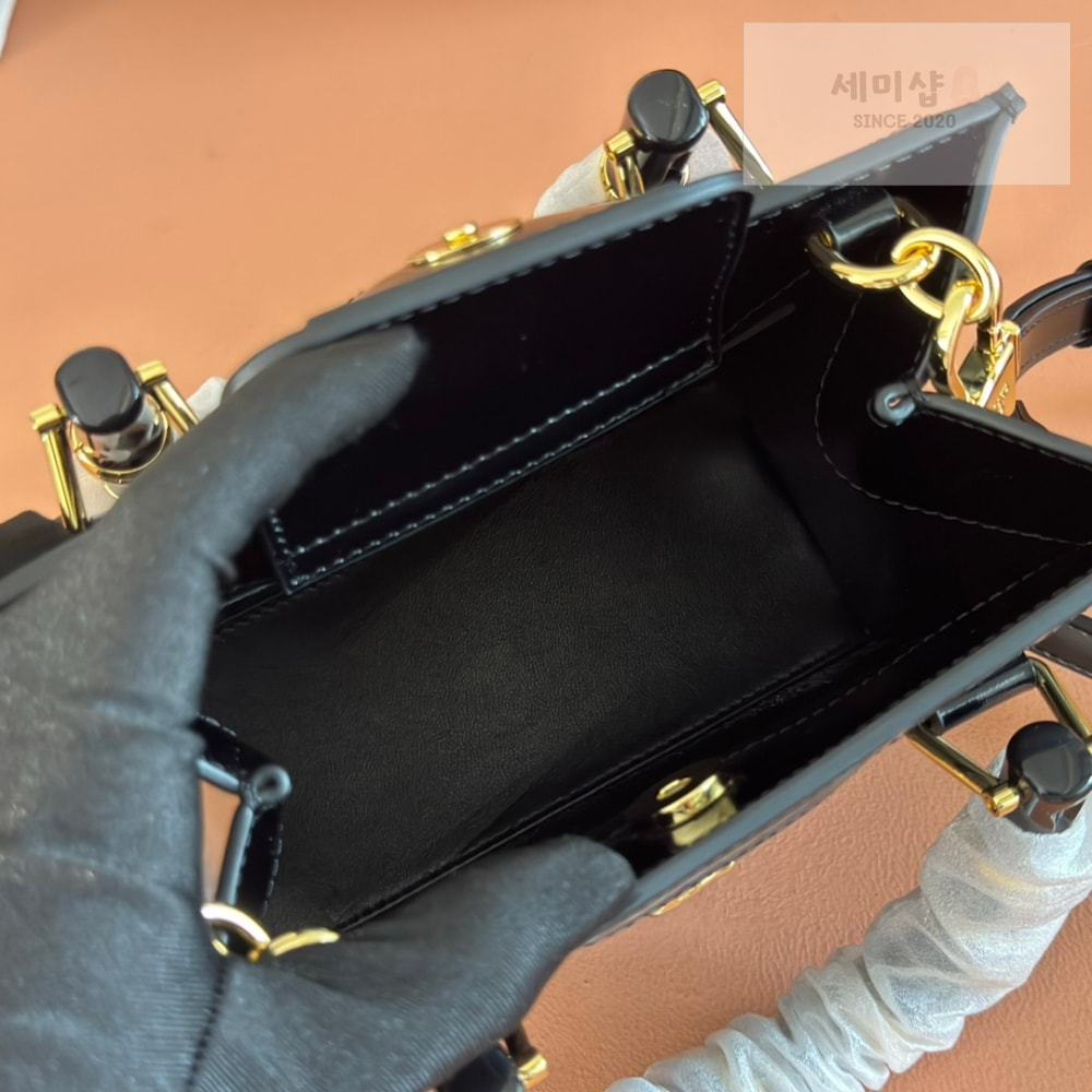 Gucci Gucci Diana Small Tote Bag 23번 이미지