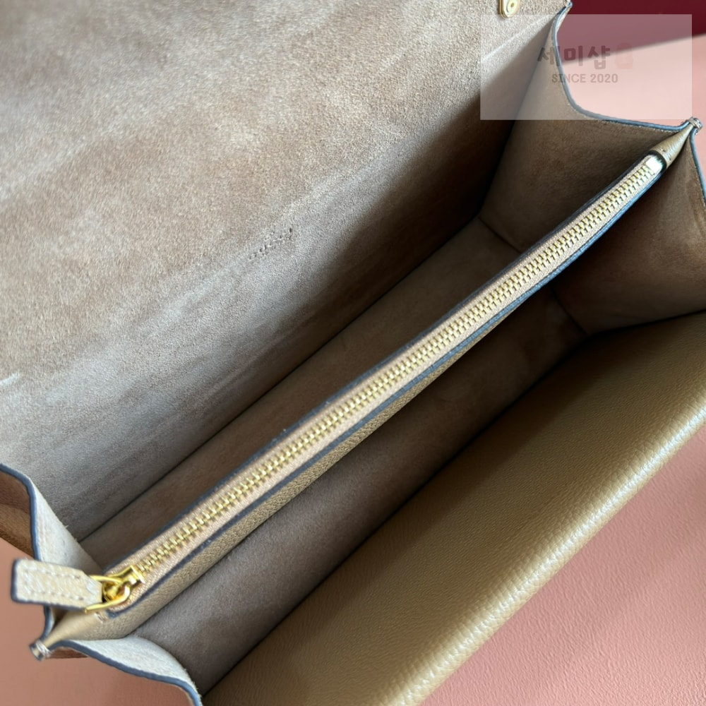 Gucci Gucci Dionysus Medium Shoulder Bag 7번 이미지