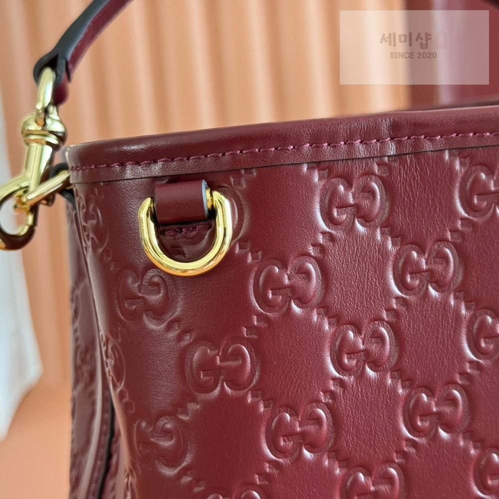 Gucci Gucci GG Emblem Bucket Bag 5번 이미지