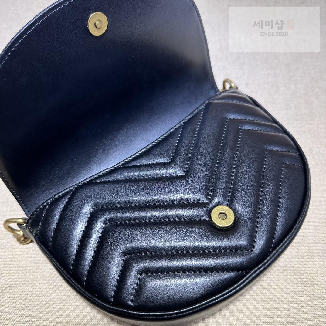 Gucci Gucci GG Marmont Matelasse Mini Chain Bag 18번 이미지
