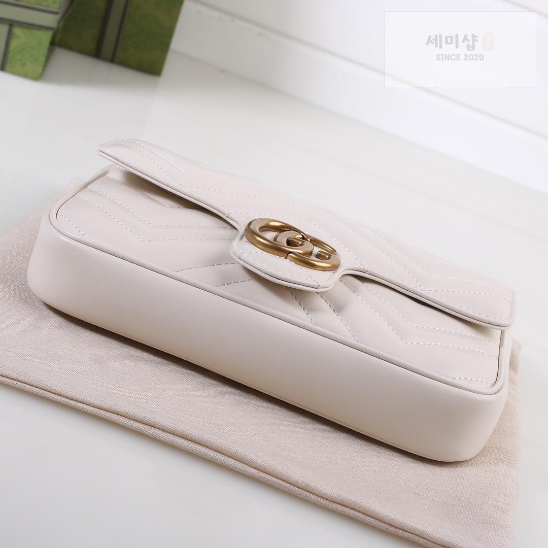 Gucci Gucci GG Marmont Mini Bag 4번 이미지