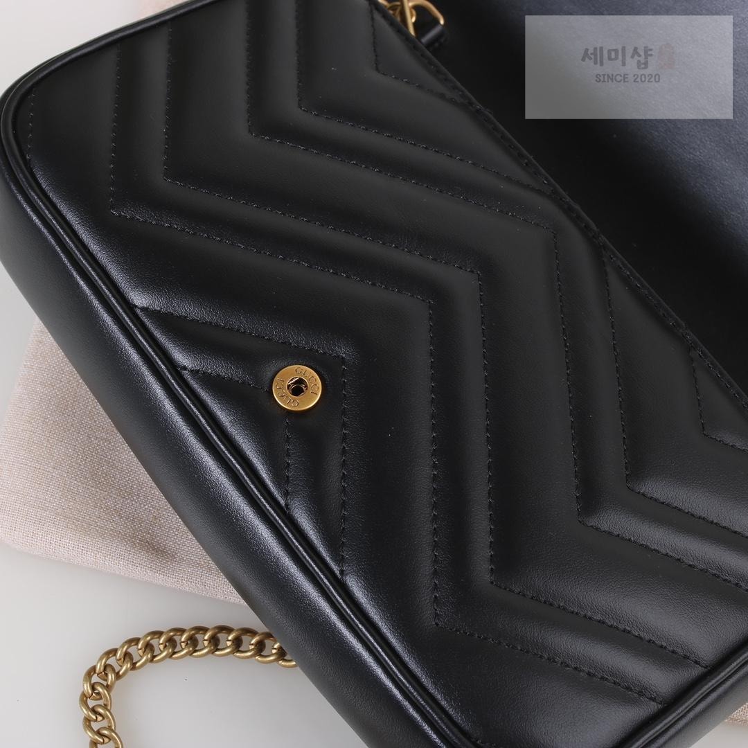 Gucci Gucci GG Marmont Mini Bag 13번 이미지