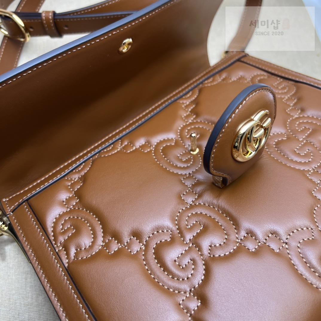 Gucci Gucci GG Matelasse Leather Bag 14번 이미지