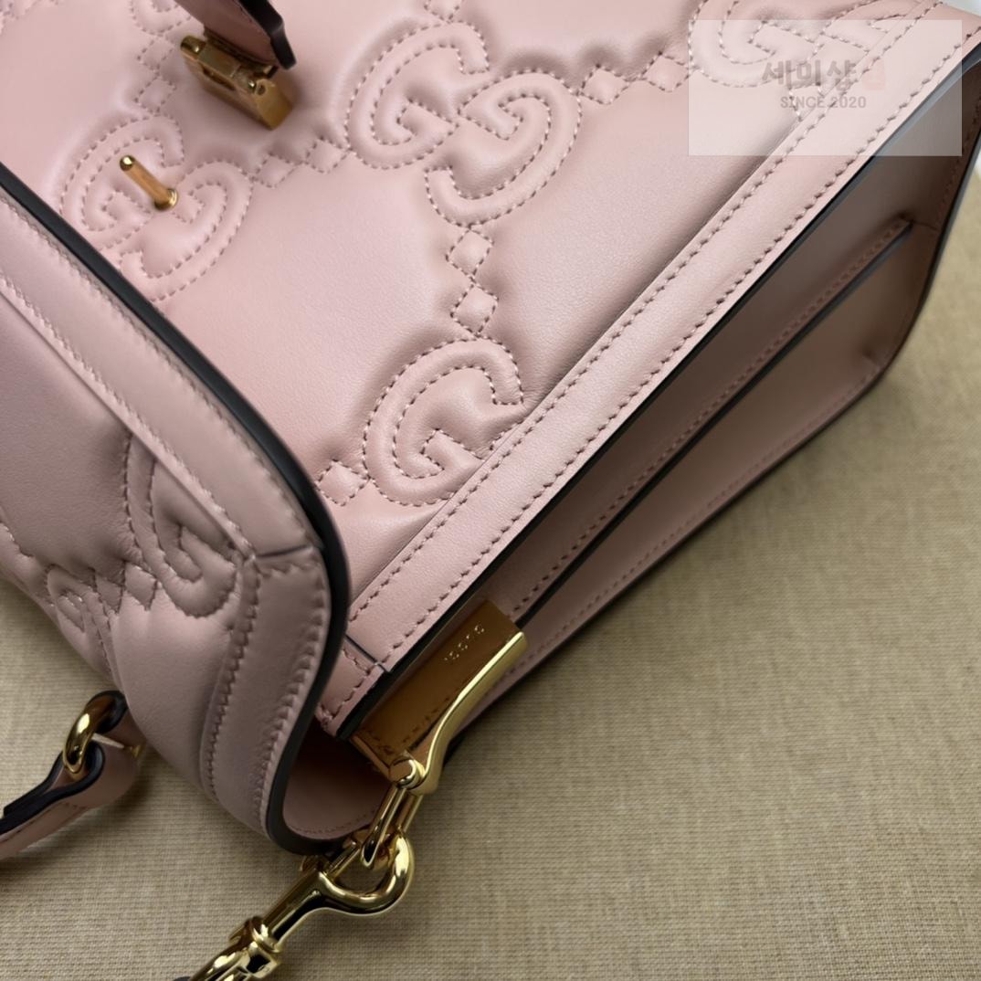 Gucci Gucci GG Matelasse Leather Bag 21번 이미지