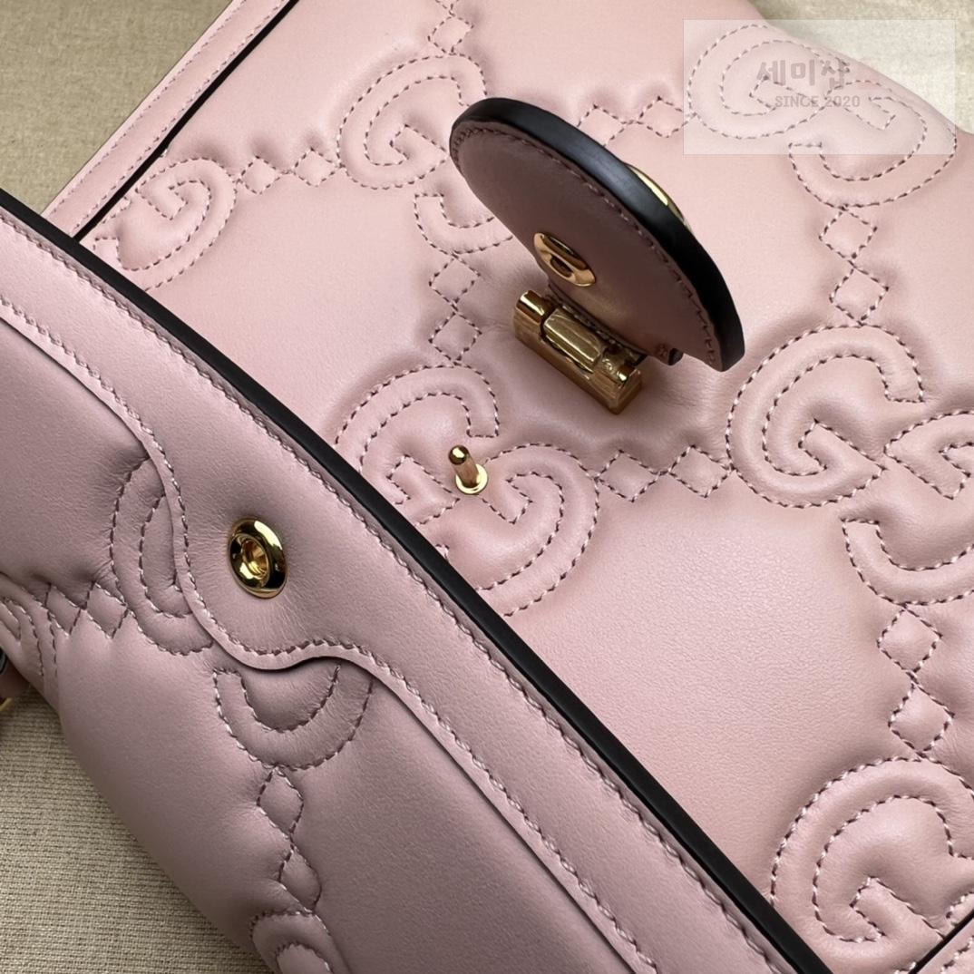 Gucci Gucci GG Matelasse Leather Bag 34번 이미지