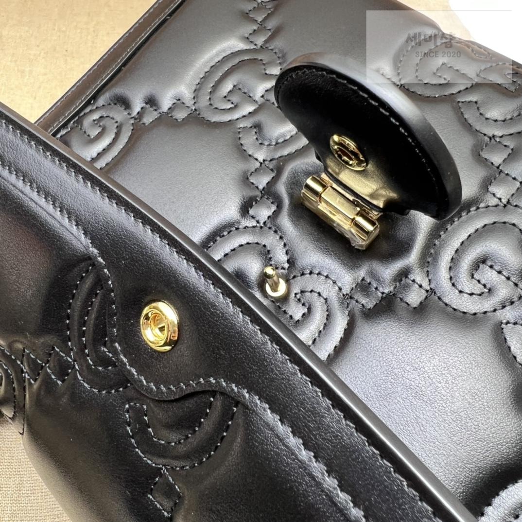 Gucci Gucci GG Matelasse Leather Bag 31번 이미지