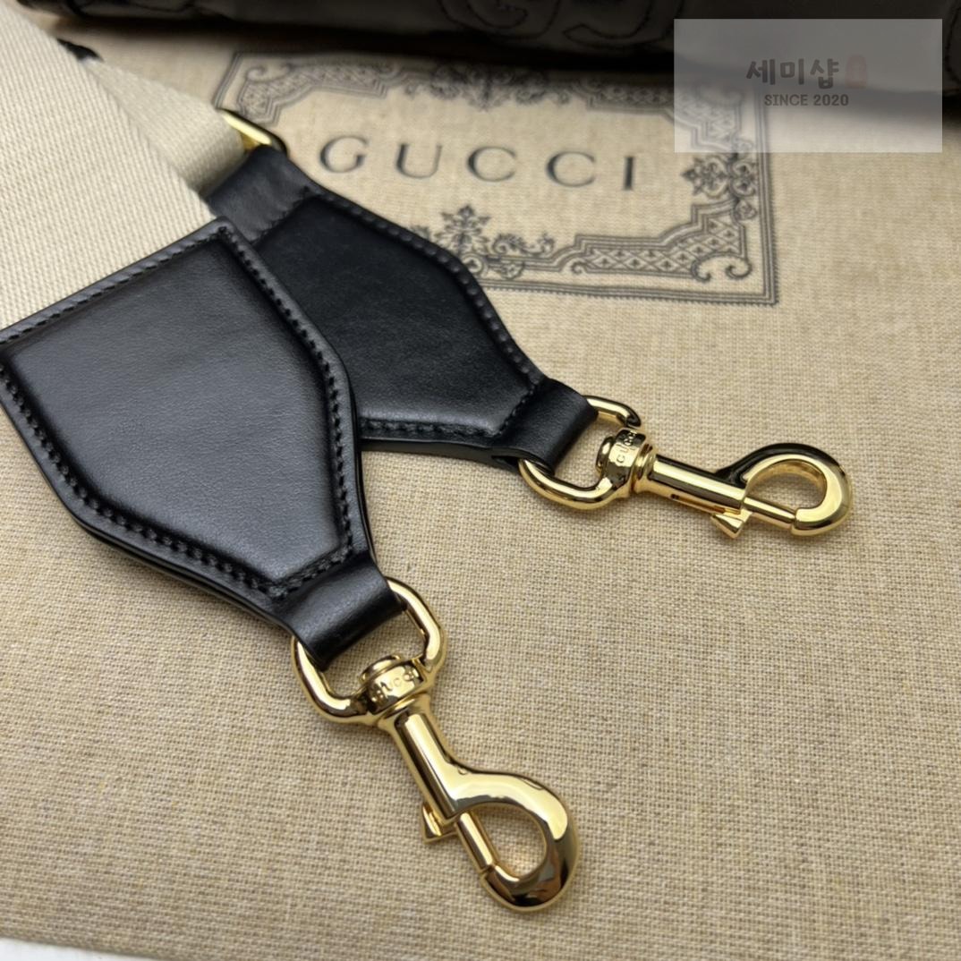Gucci Gucci GG Matelasse Leather Bag 36번 이미지