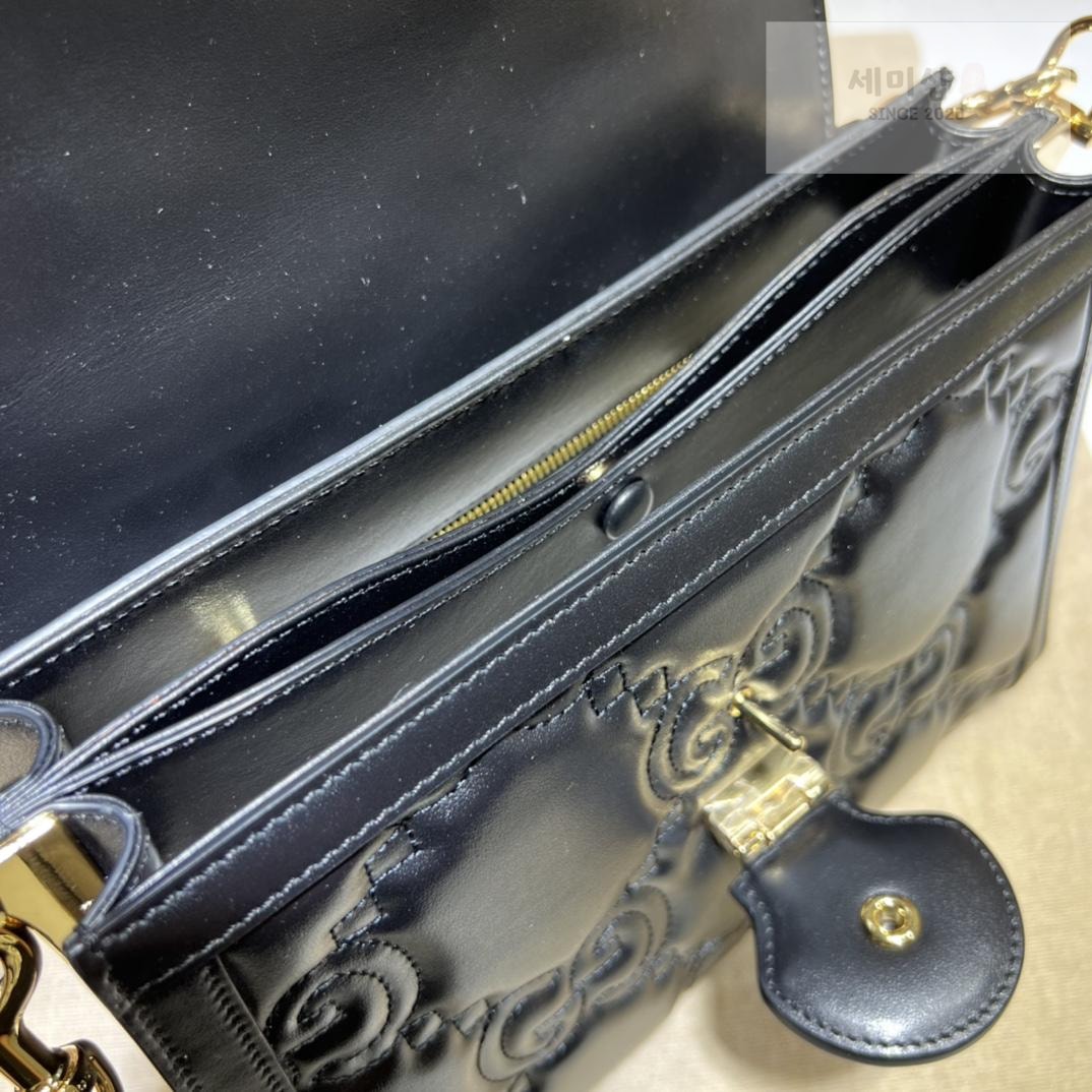 Gucci Gucci GG Matelasse Leather Bag 29번 이미지