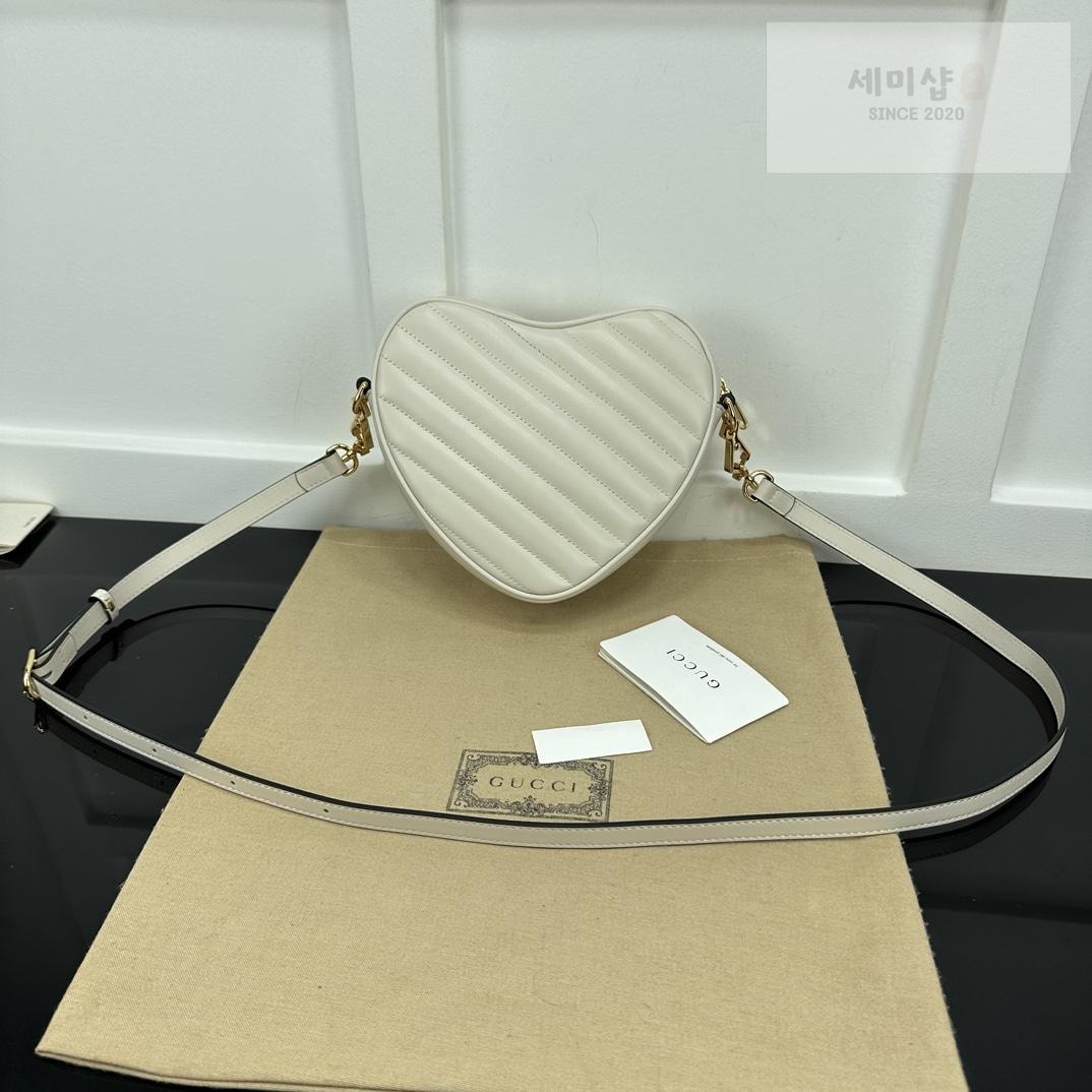 Gucci Gucci Interlocking GG Mini Heart Shoulder Bag 1번 이미지
