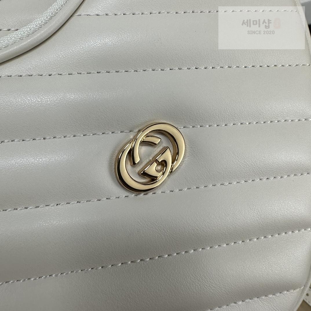 Gucci Gucci Interlocking GG Mini Heart Shoulder Bag 4번 이미지