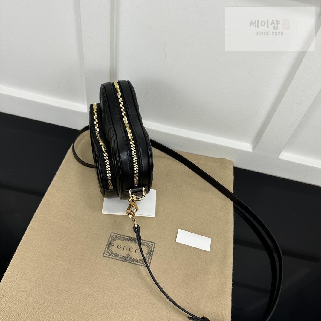 Gucci Gucci Interlocking GG Mini Heart Shoulder Bag 20번 이미지