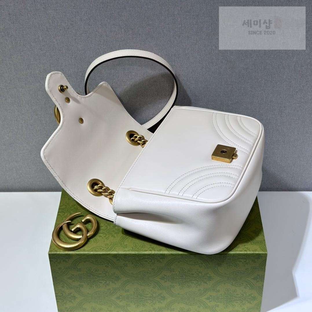 Gucci Gucci Marmont Matelasse Mini Bag 5번 이미지