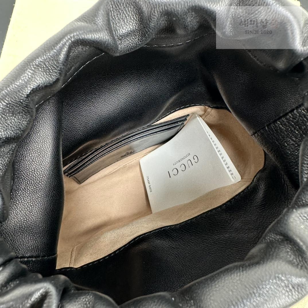 Gucci Gucci Marmont Mini Bucket Bag 16번 이미지