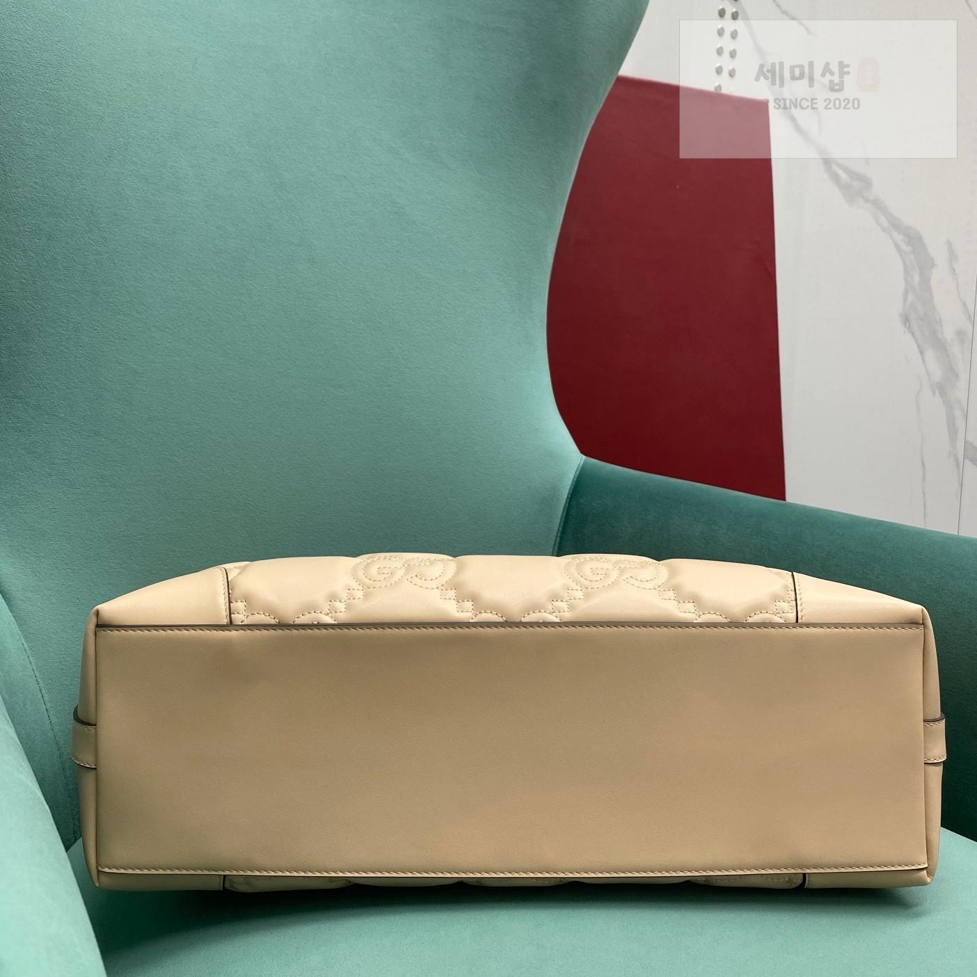 Gucci Gucci Matelasse Leather Tote Bag 12번 이미지