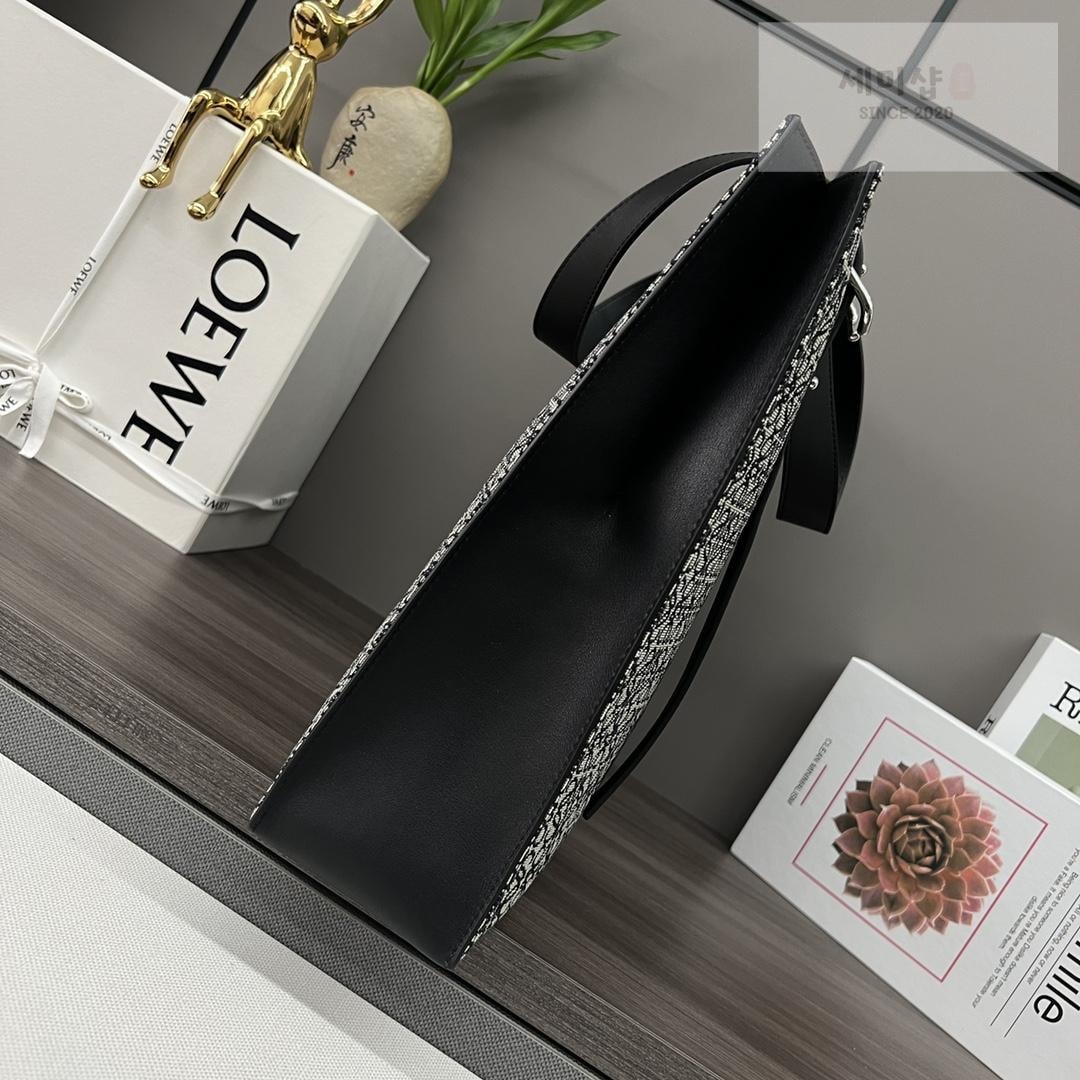 Loewe Loewe Anagram Embellished Cotton Blend Tote Bag 8번 이미지