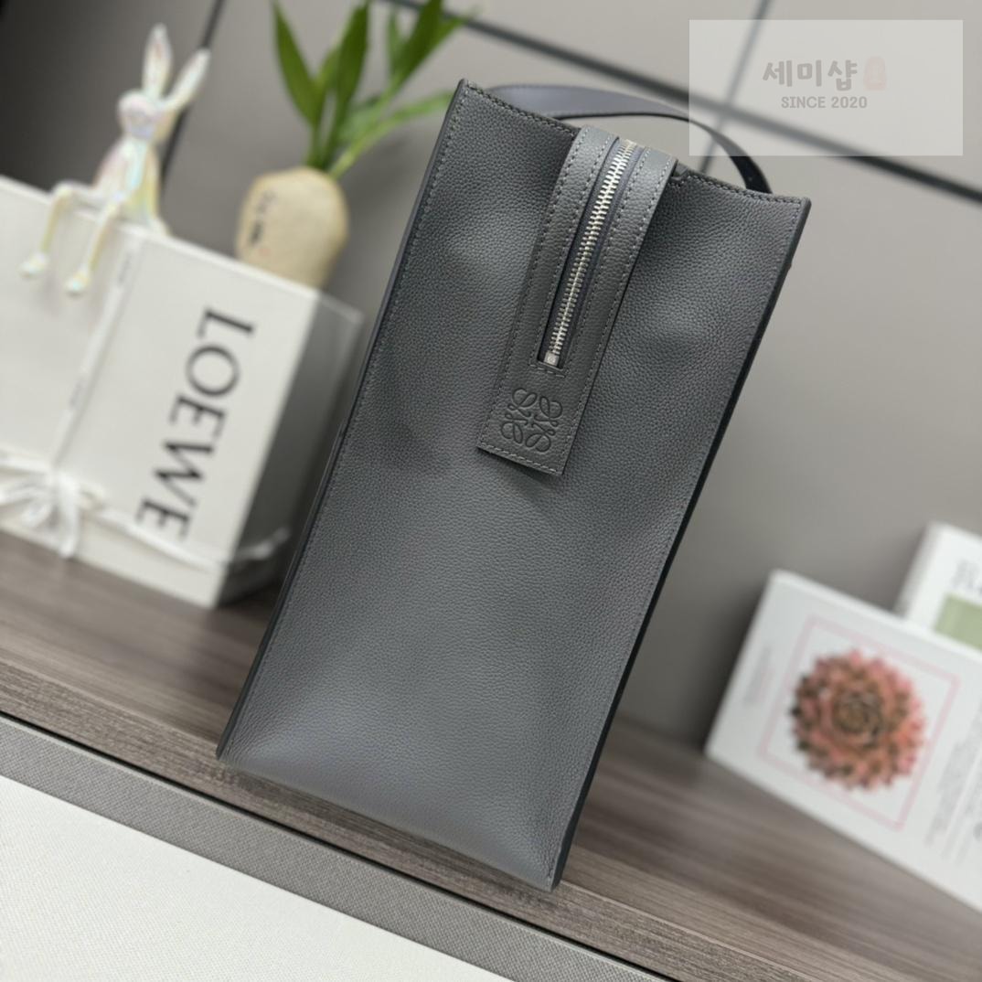 Loewe Loewe Buckle Zip Tote Bag 10번 이미지