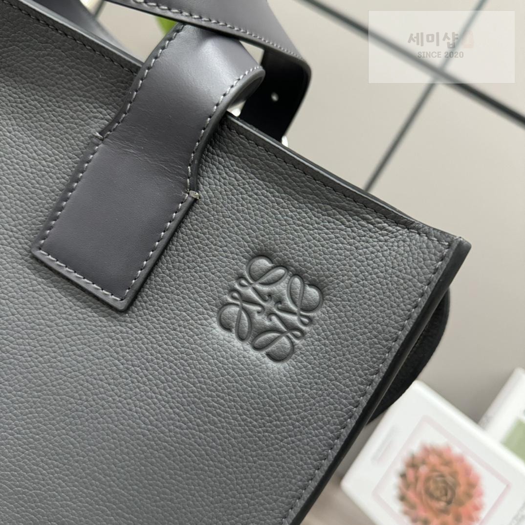 Loewe Loewe Buckle Zip Tote Bag 12번 이미지