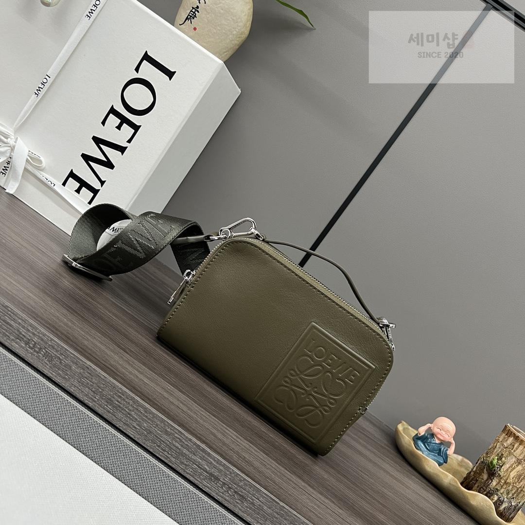 Loewe Loewe Camera Shoulder Bag 22번 이미지