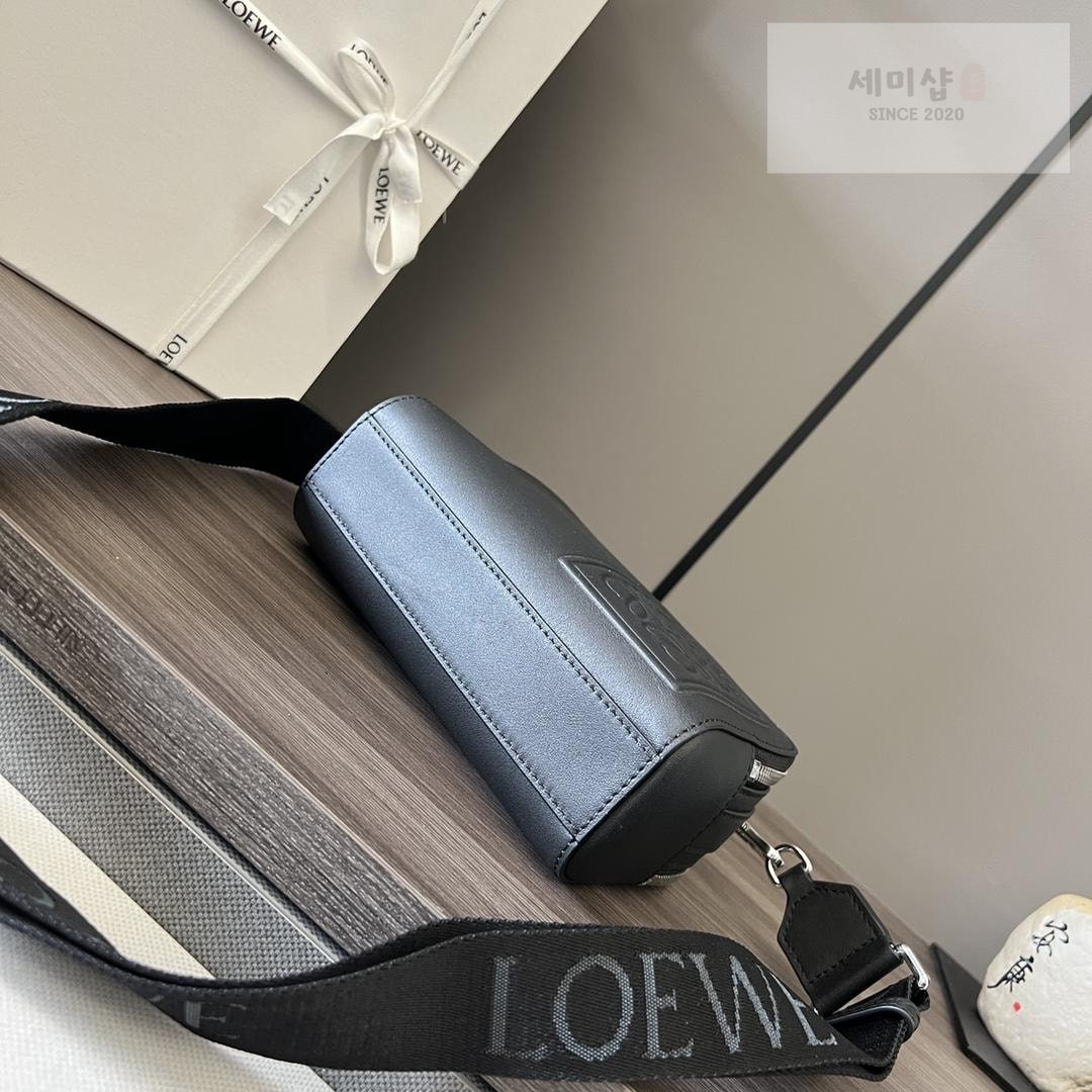 Loewe Loewe Camera Shoulder Bag 8번 이미지