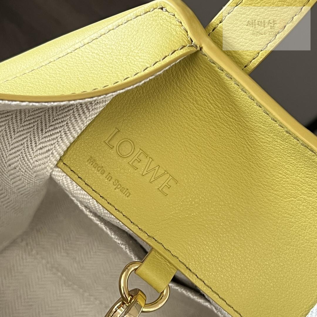 Loewe Loewe Compact Hammock Bag 42번 이미지