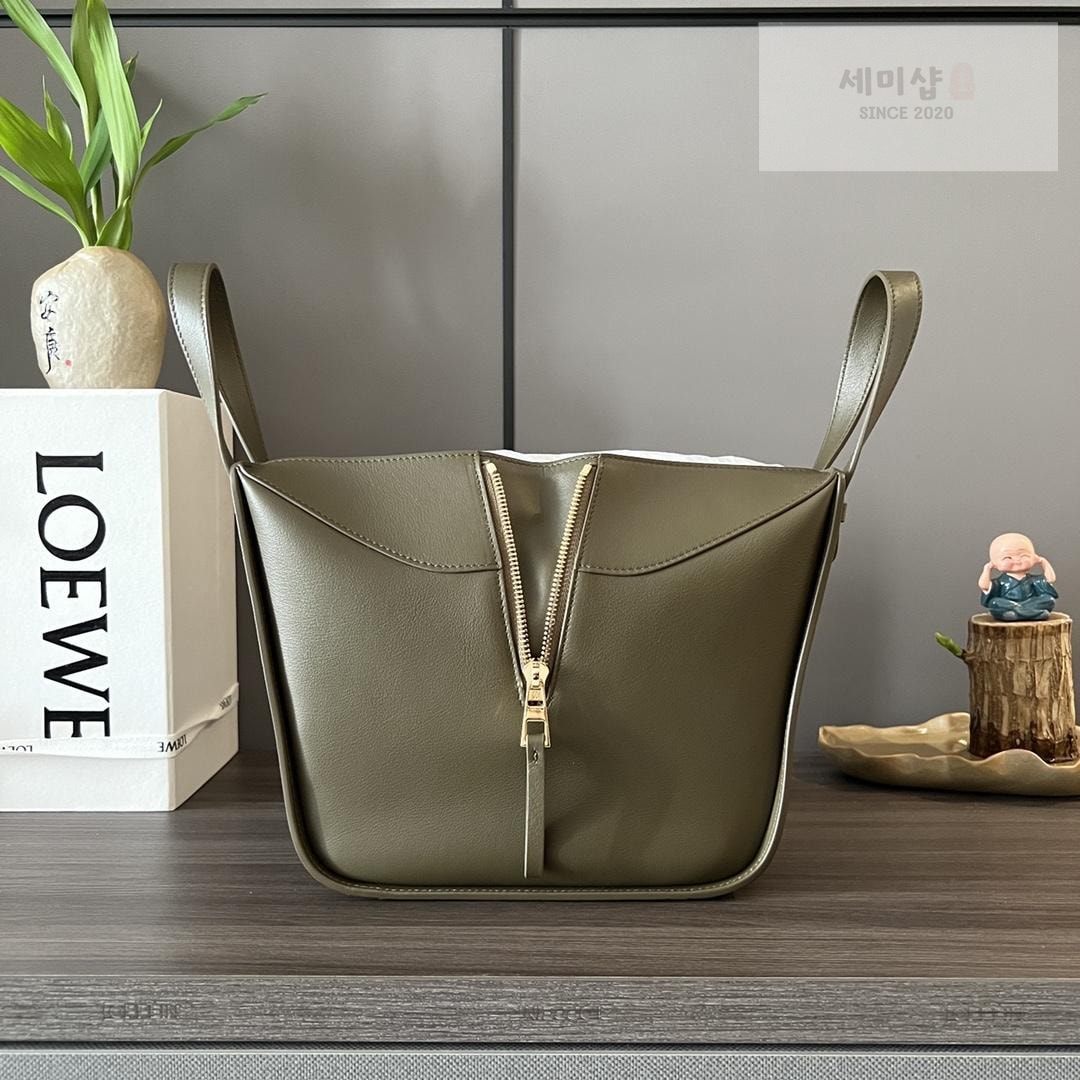 Loewe Loewe Compact Hammock Bag 45번 이미지