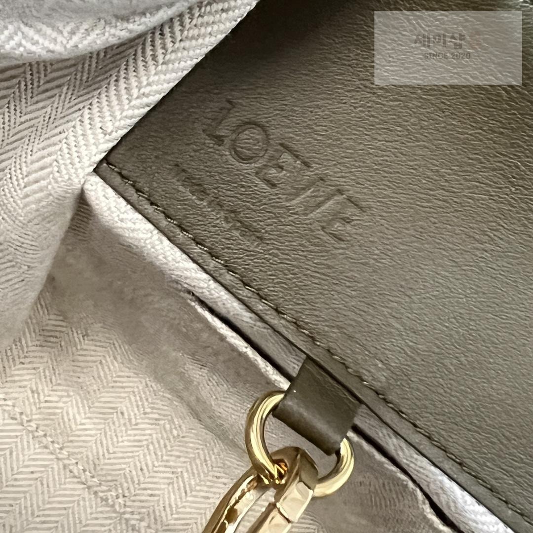 Loewe Loewe Compact Hammock Bag 49번 이미지
