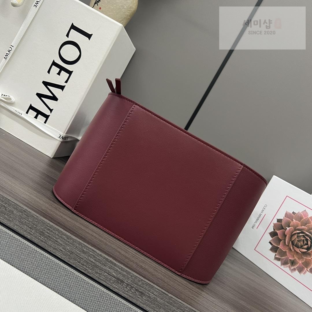 Loewe Loewe Compact Hammock Bag 53번 이미지