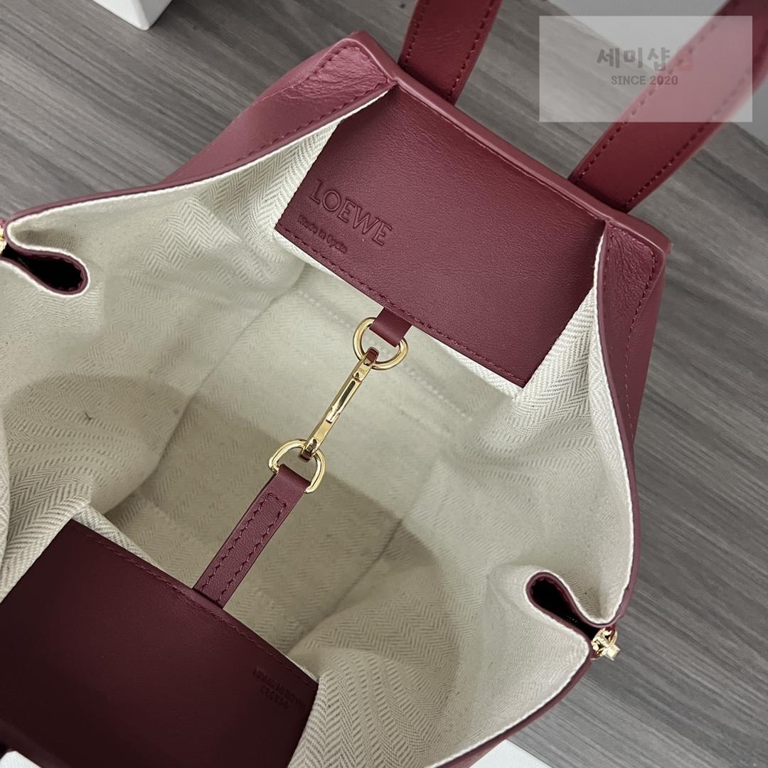 Loewe Loewe Compact Hammock Bag 55번 이미지