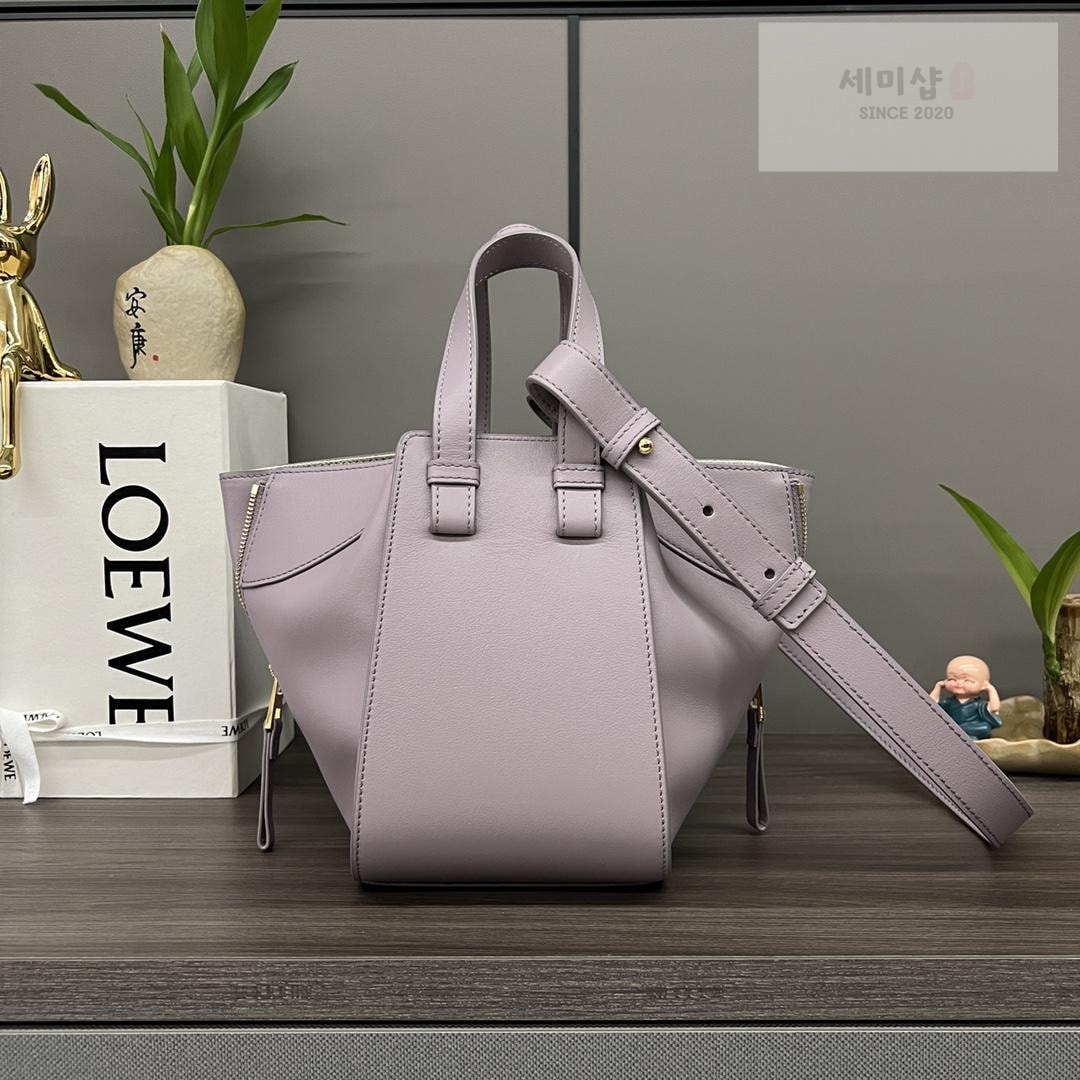 Loewe Loewe Compact Hammock Bag 86번 이미지