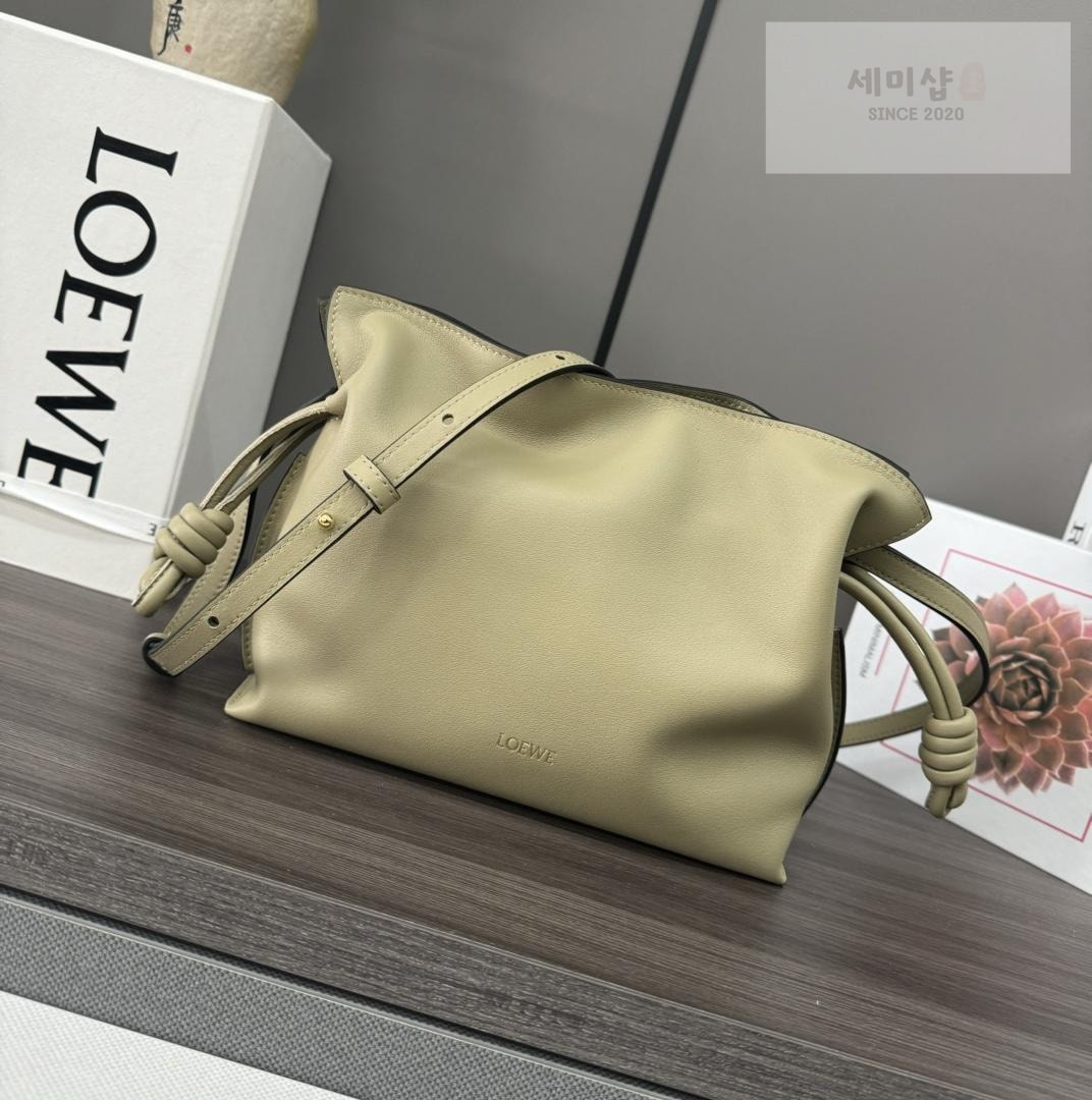 Loewe Loewe Flamenco Clutch Bag 33번 이미지