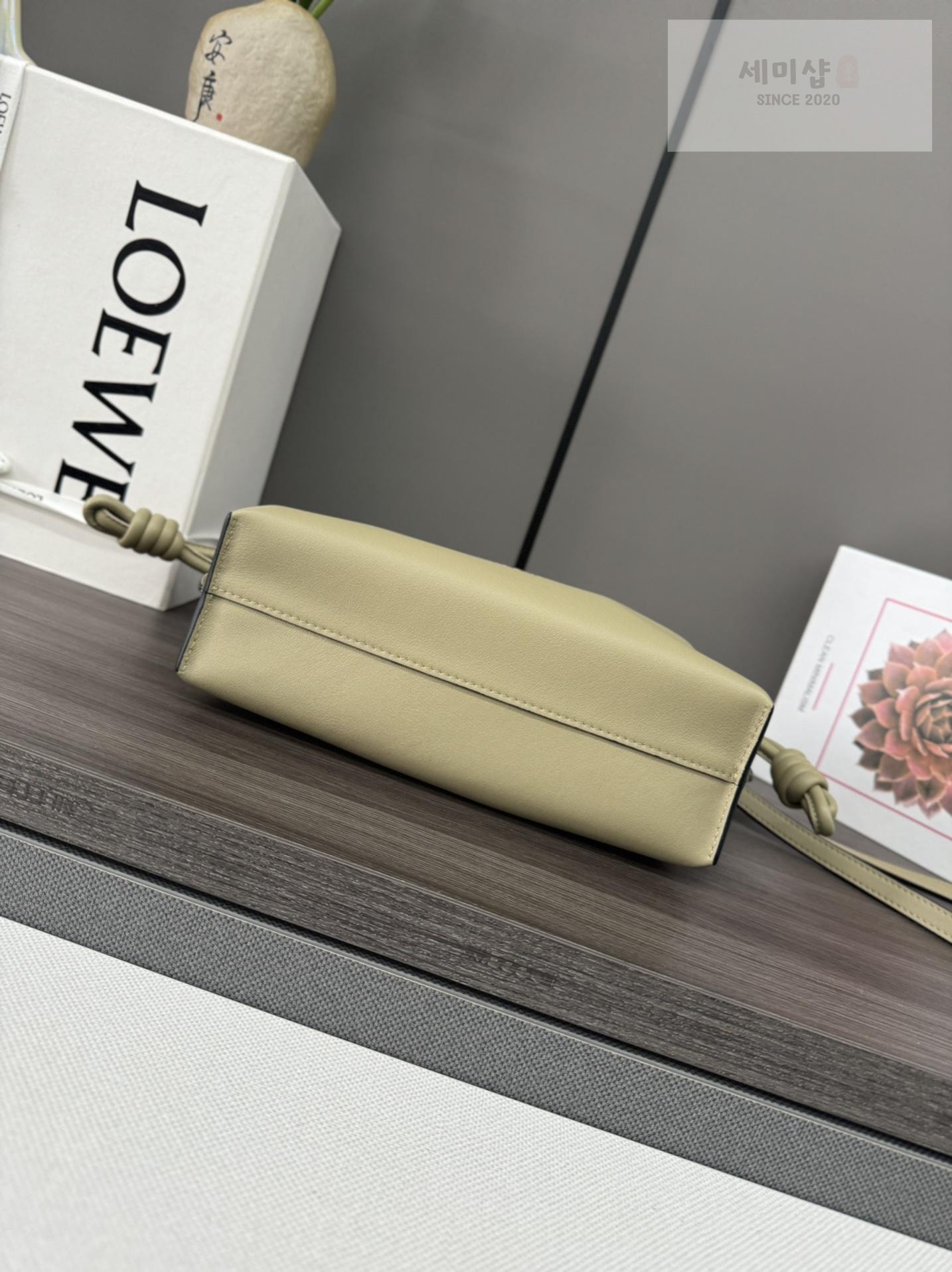 Loewe Loewe Flamenco Clutch Bag 35번 이미지